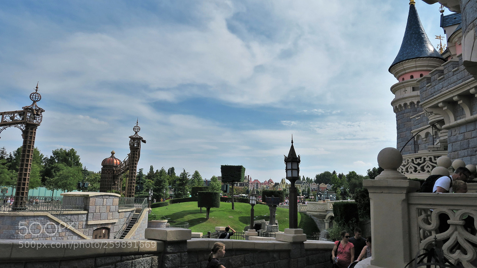 Canon PowerShot G3 X sample photo. Disney land photography