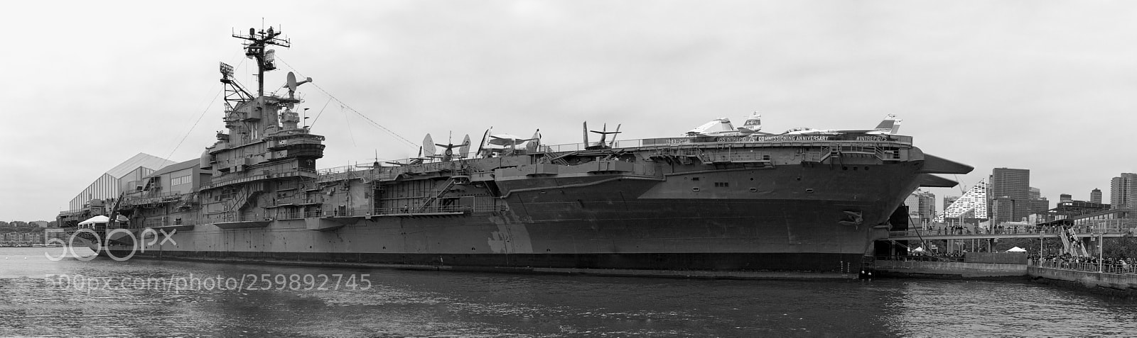 Canon EOS M5 sample photo. Intrepid museum photography