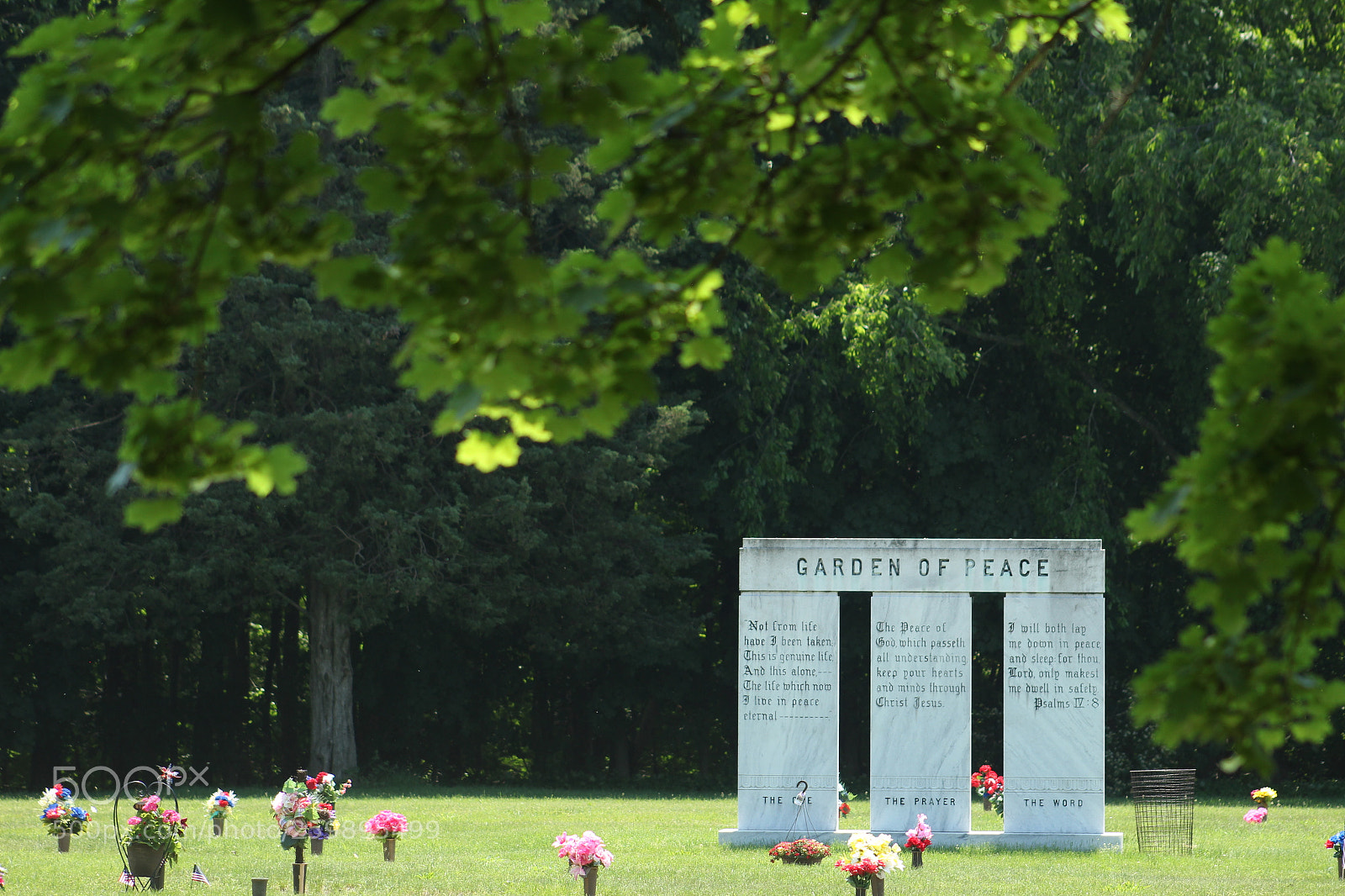 Canon EF 75-300mm f/4-5.6 sample photo. Garden of peace. photography