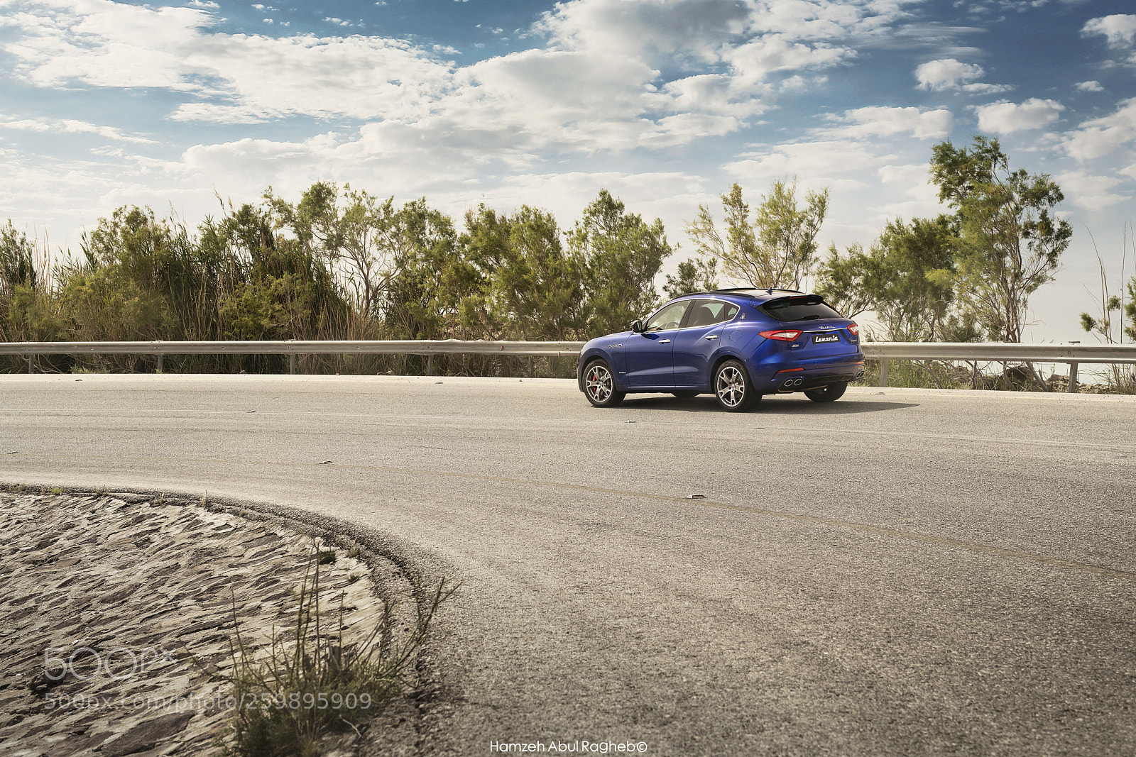 Sony a99 II sample photo. Maserati levante photography