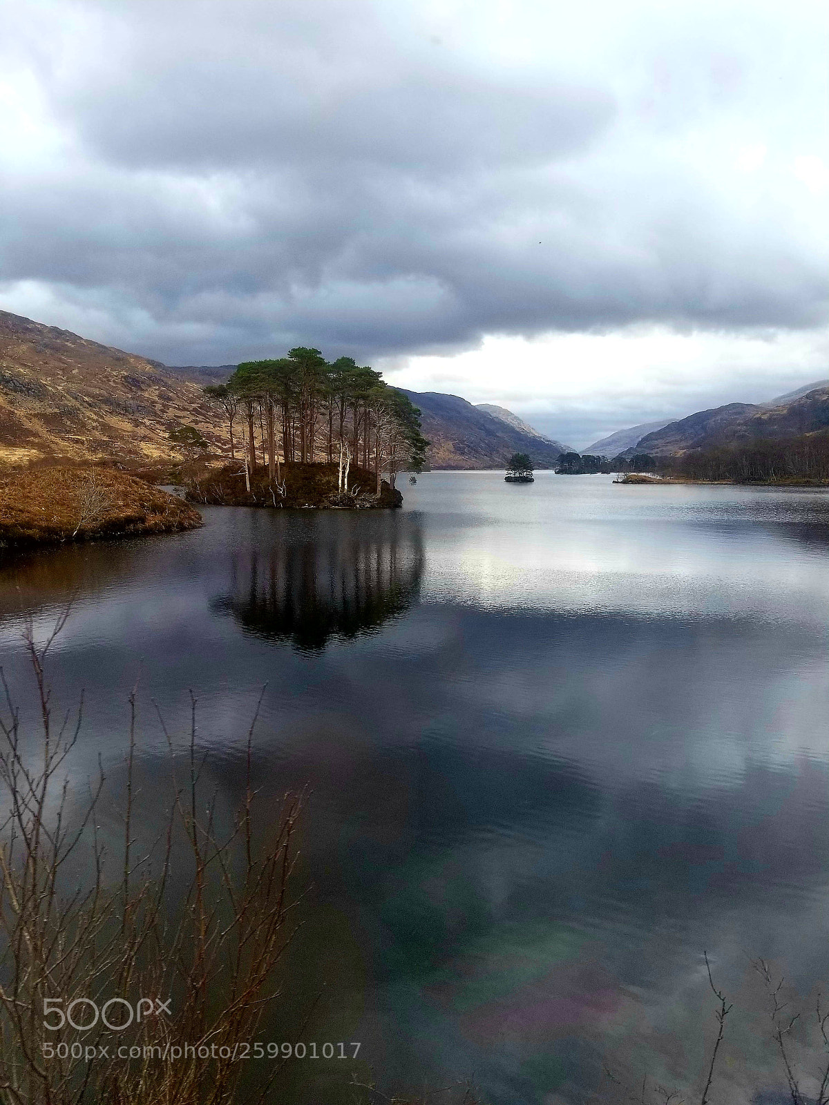 Samsung Galaxy S8 sample photo. Reflection loch photography
