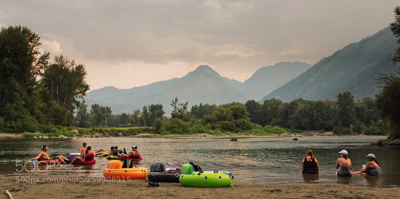 Canon EOS 700D (EOS Rebel T5i / EOS Kiss X7i) sample photo. Raft photography