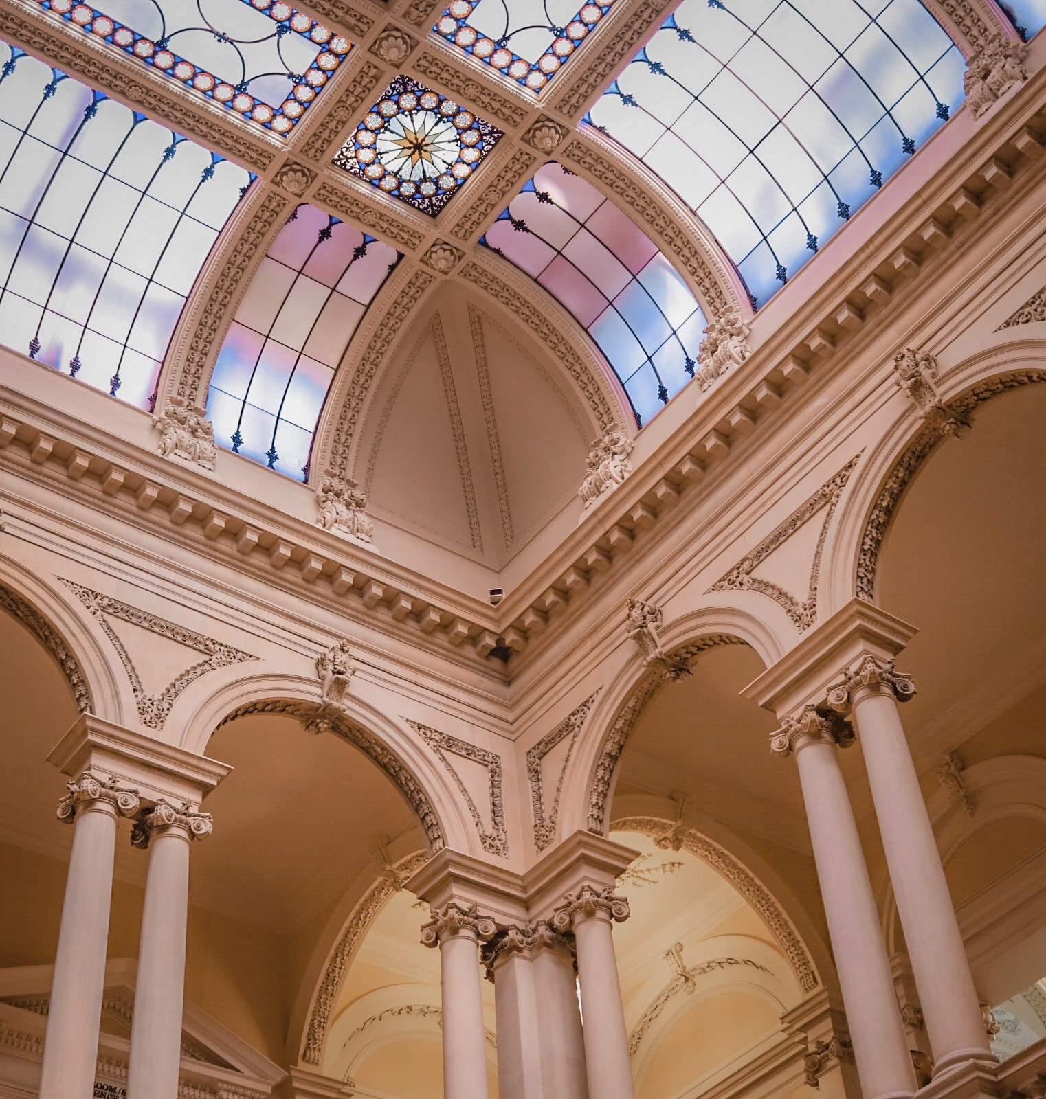 Canon EOS 200D (EOS Rebel SL2 / EOS Kiss X9) sample photo. Osgoode hall reimagined photography