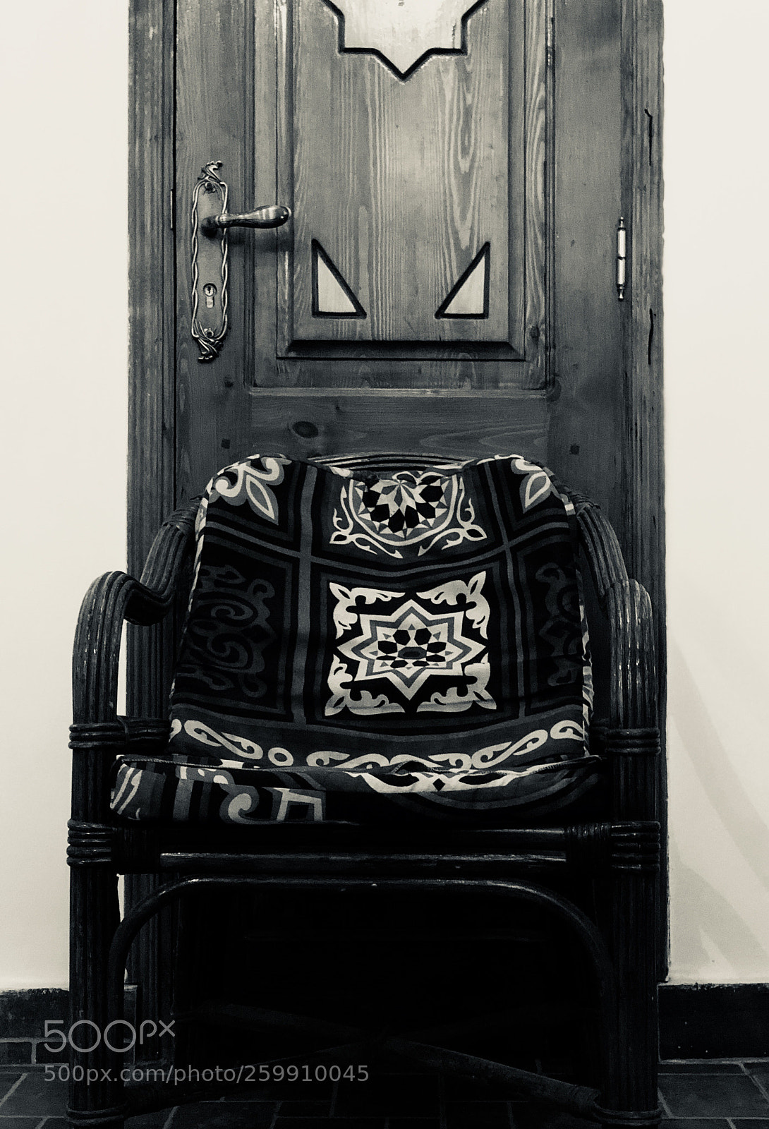 Apple iPhone X sample photo. Wooden door and chair photography