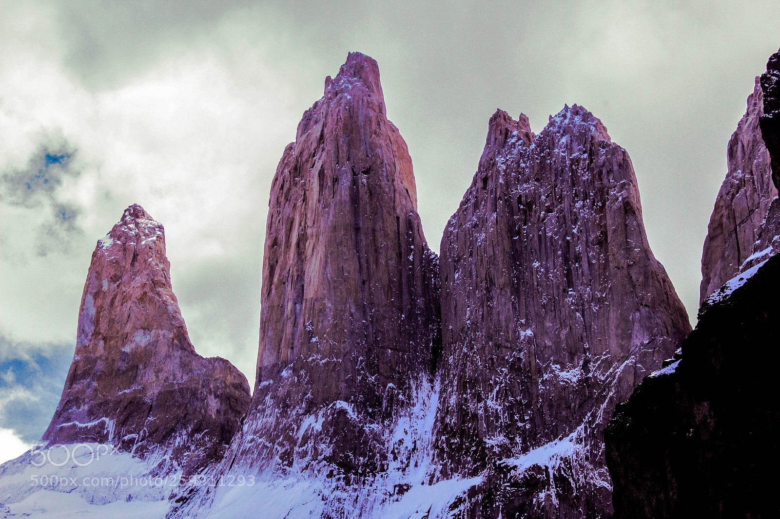 Canon EOS 1200D (EOS Rebel T5 / EOS Kiss X70 / EOS Hi) sample photo. Las torres photography