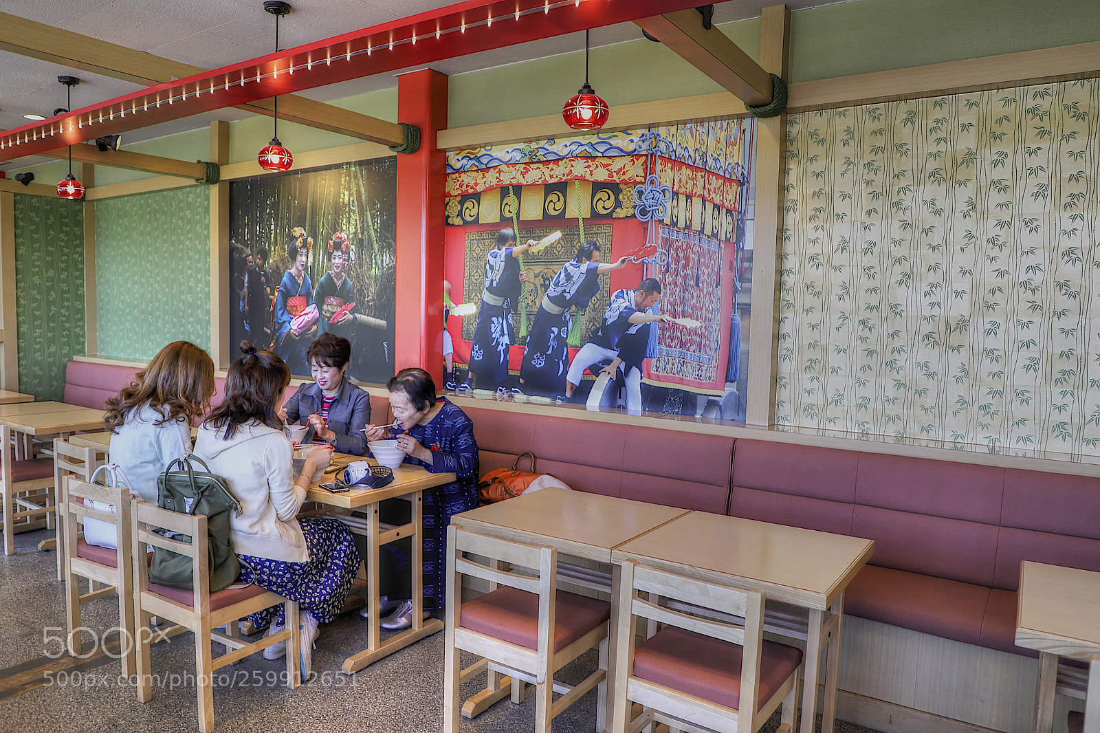 Canon EOS 6D Mark II sample photo. 'ramen shop' photography