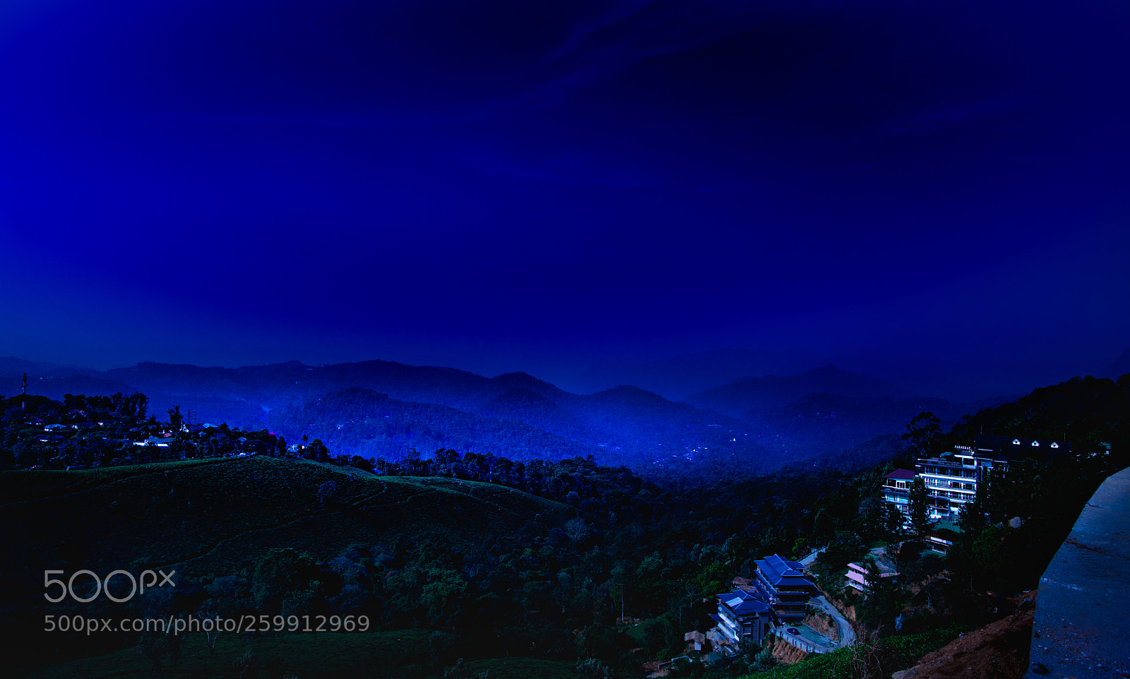 Canon EOS 5D Mark IV sample photo. Valley sleeping photography