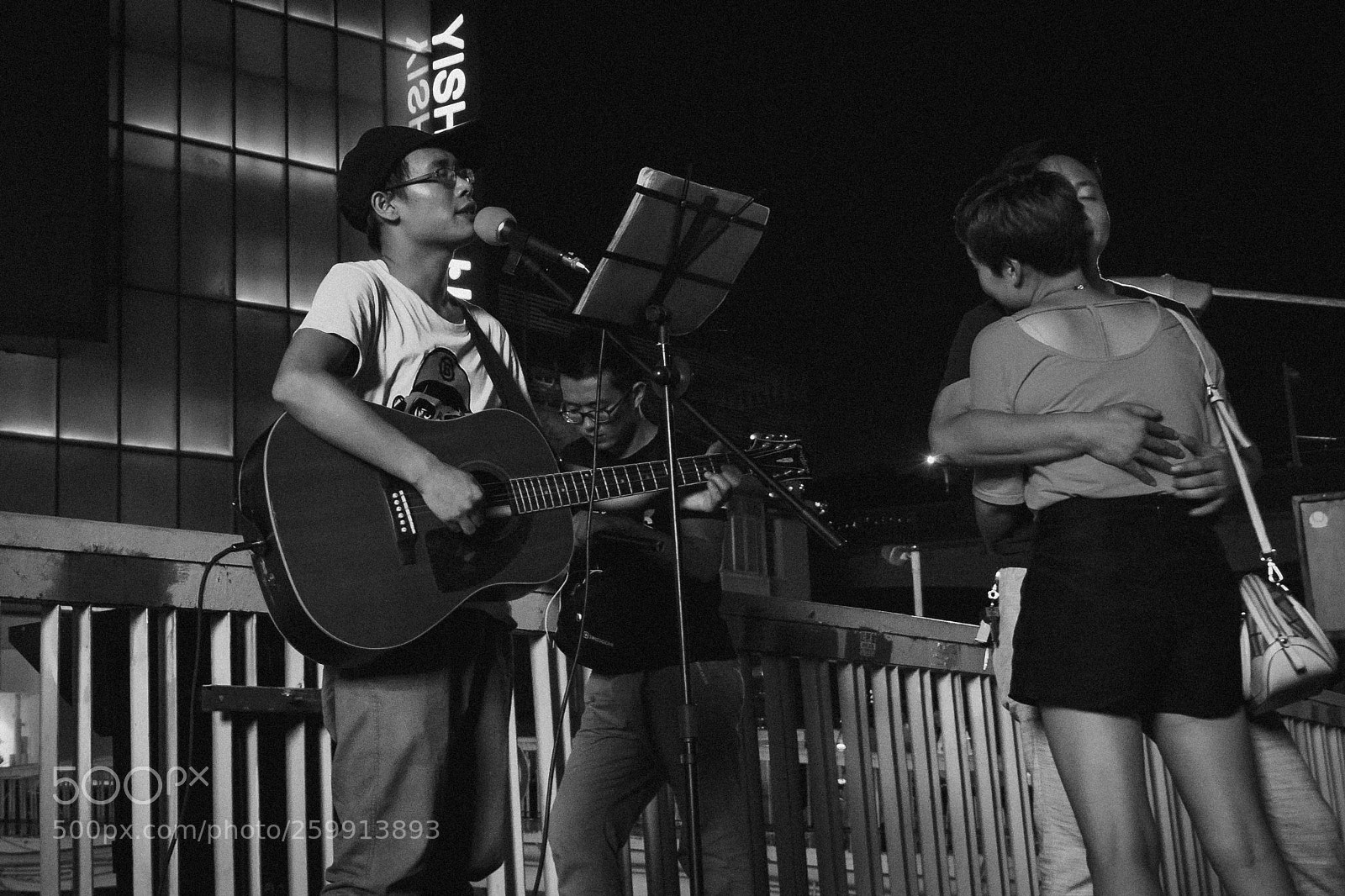 Canon EOS 70D sample photo. Street at night photography