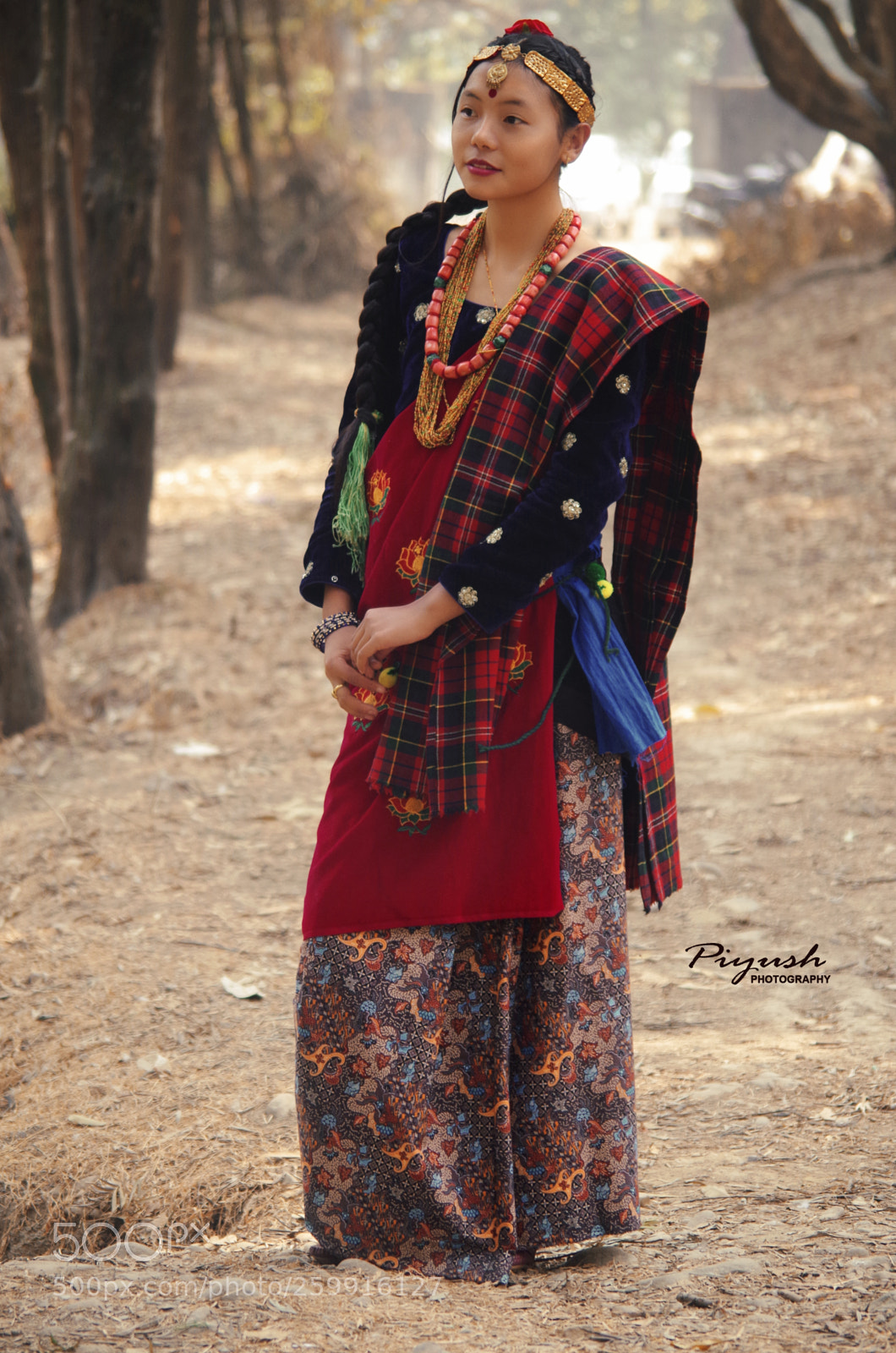 Pentax K-50 sample photo. Gurung dress"nepali" photography