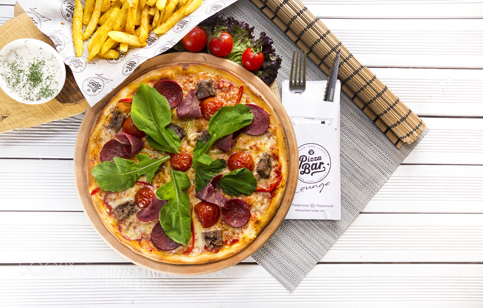 Canon EOS 600D (Rebel EOS T3i / EOS Kiss X5) sample photo. Pizza photography