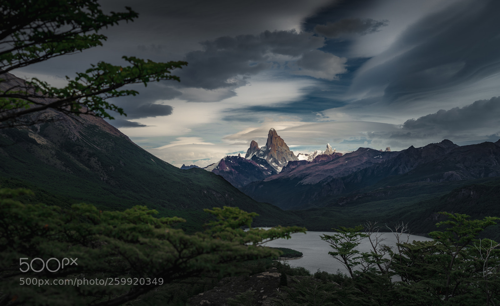 Sony a9 sample photo. Mt. fitz roy, lago photography