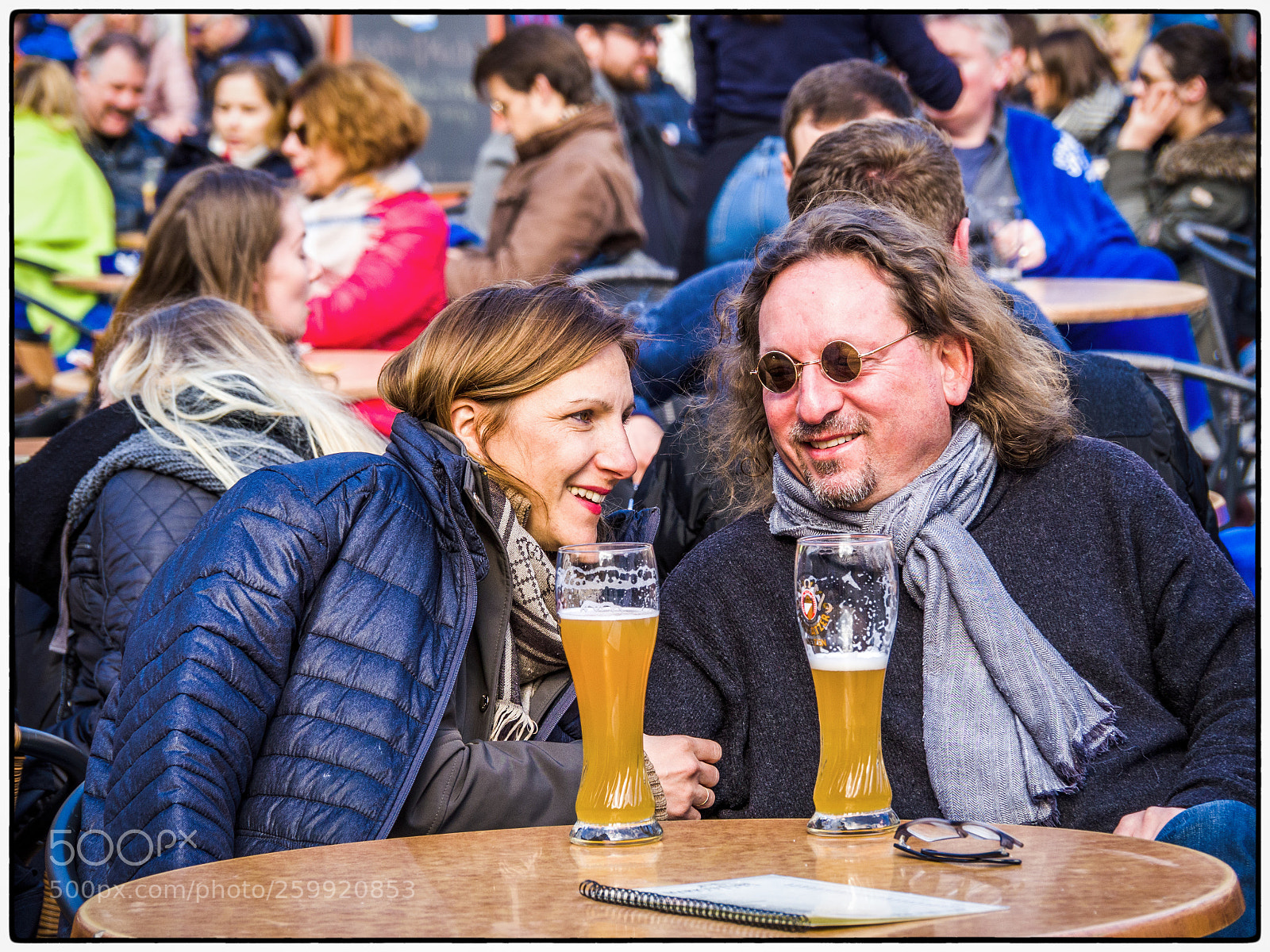 Olympus OM-D E-M10 II sample photo. Beer, love & sun photography