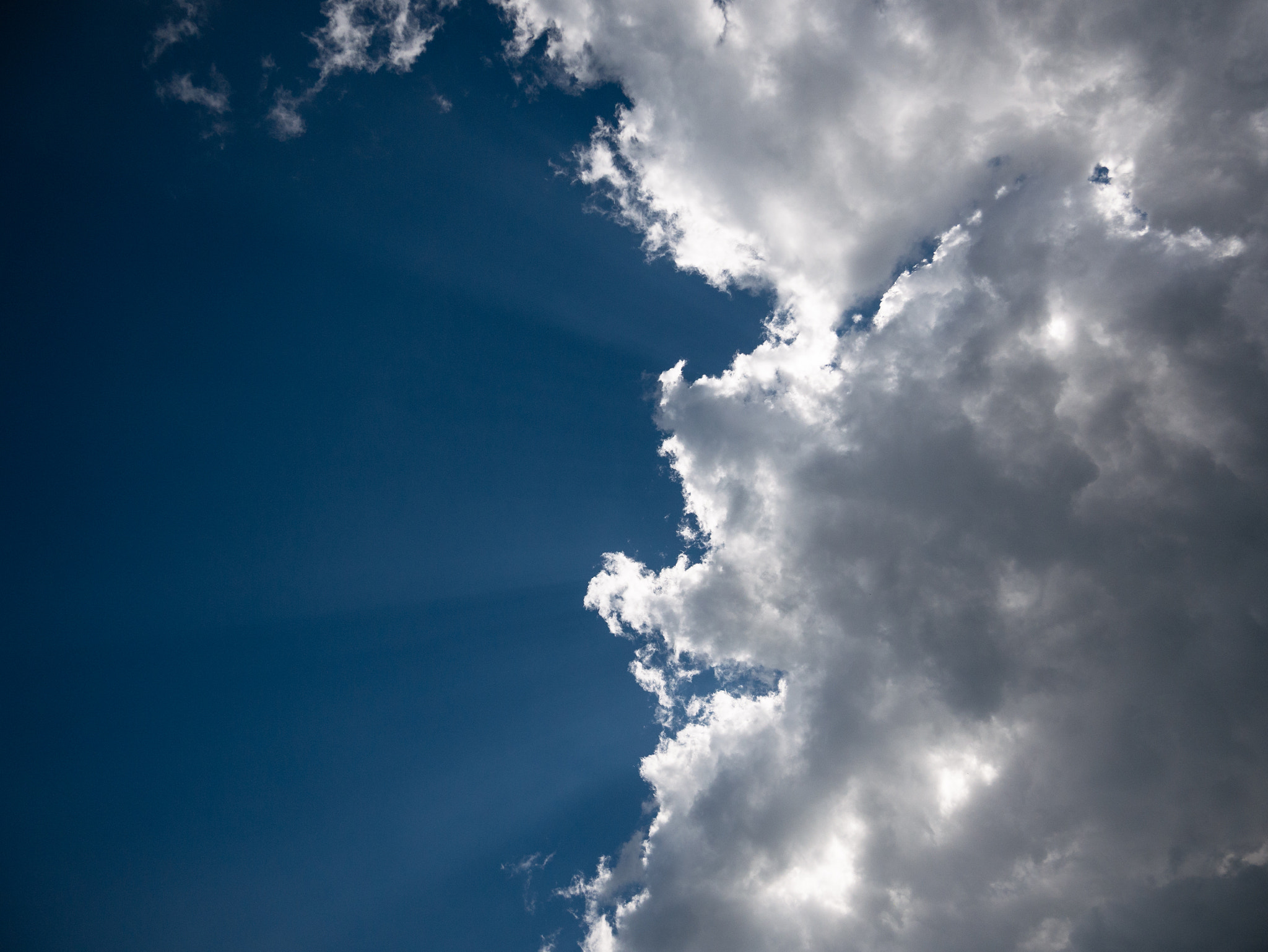 Panasonic Lumix DMC-G85 (Lumix DMC-G80) sample photo. Sky photography