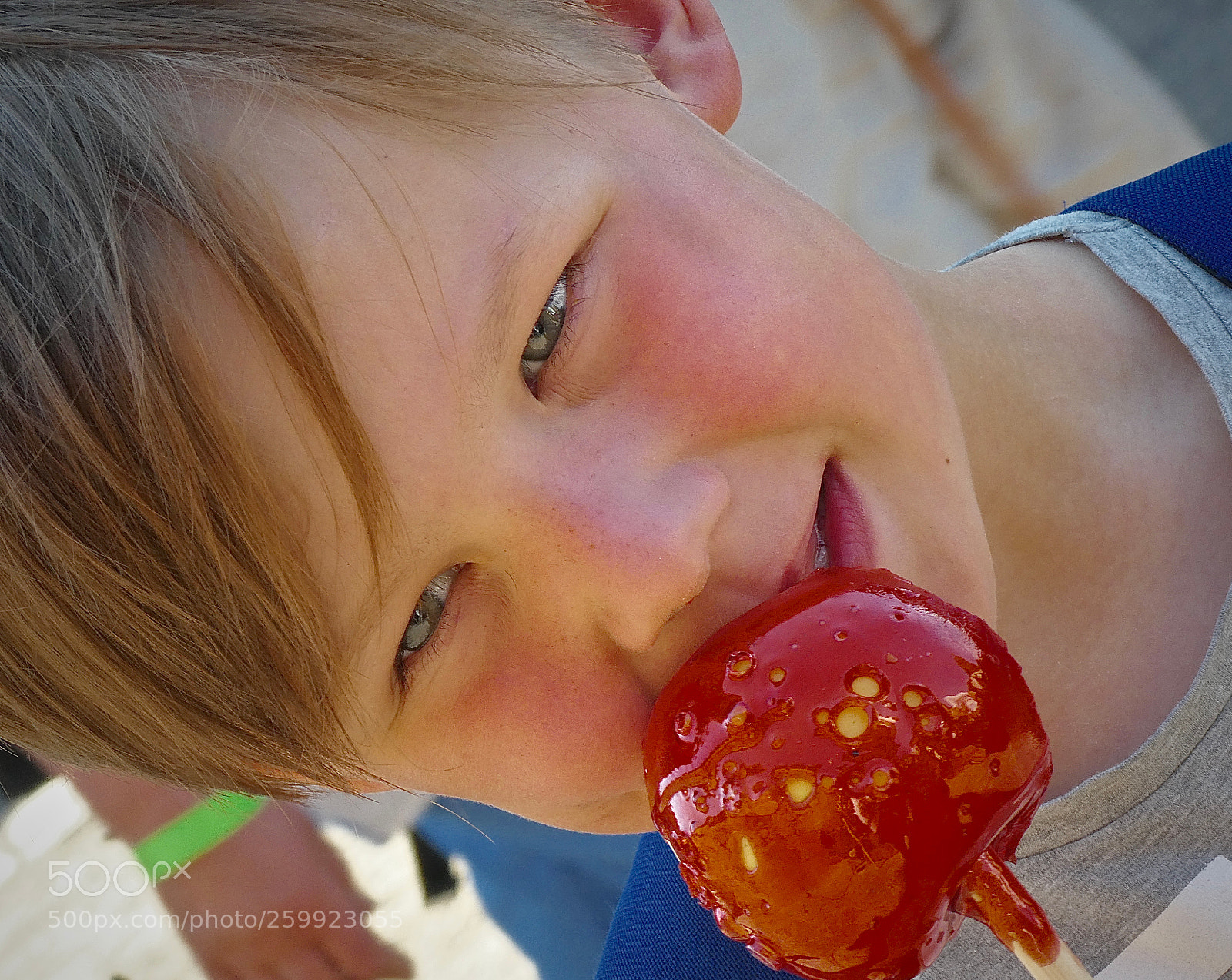 Panasonic Lumix DC-ZS70 (Lumix DC-TZ90) sample photo. Boy photography