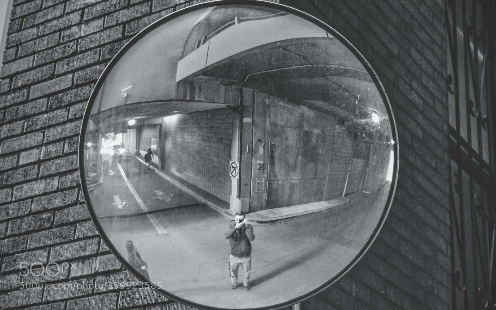 Nikon D3300 sample photo. B w alley way photography