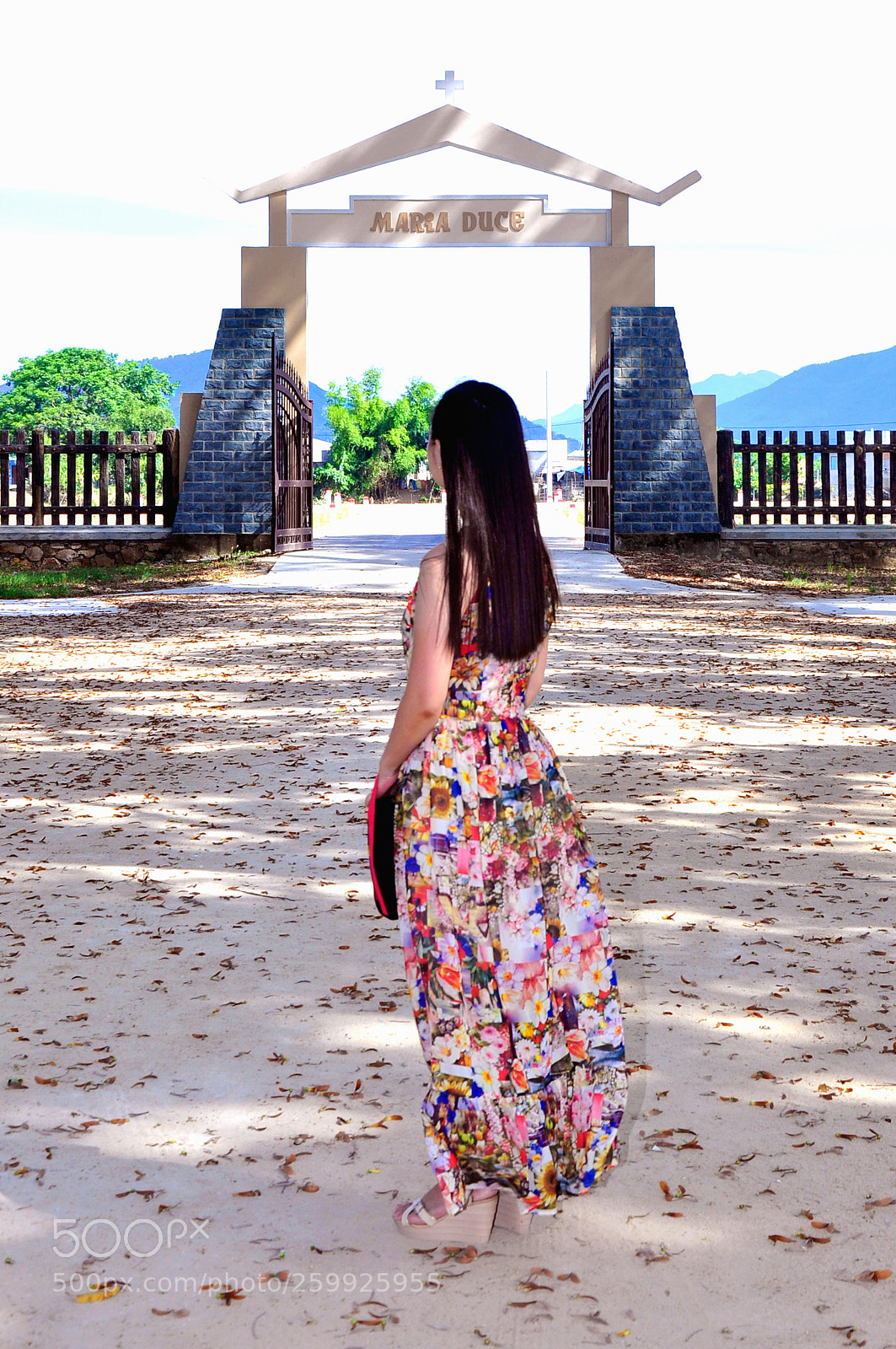 Nikon D90 sample photo. Chapel gate photography