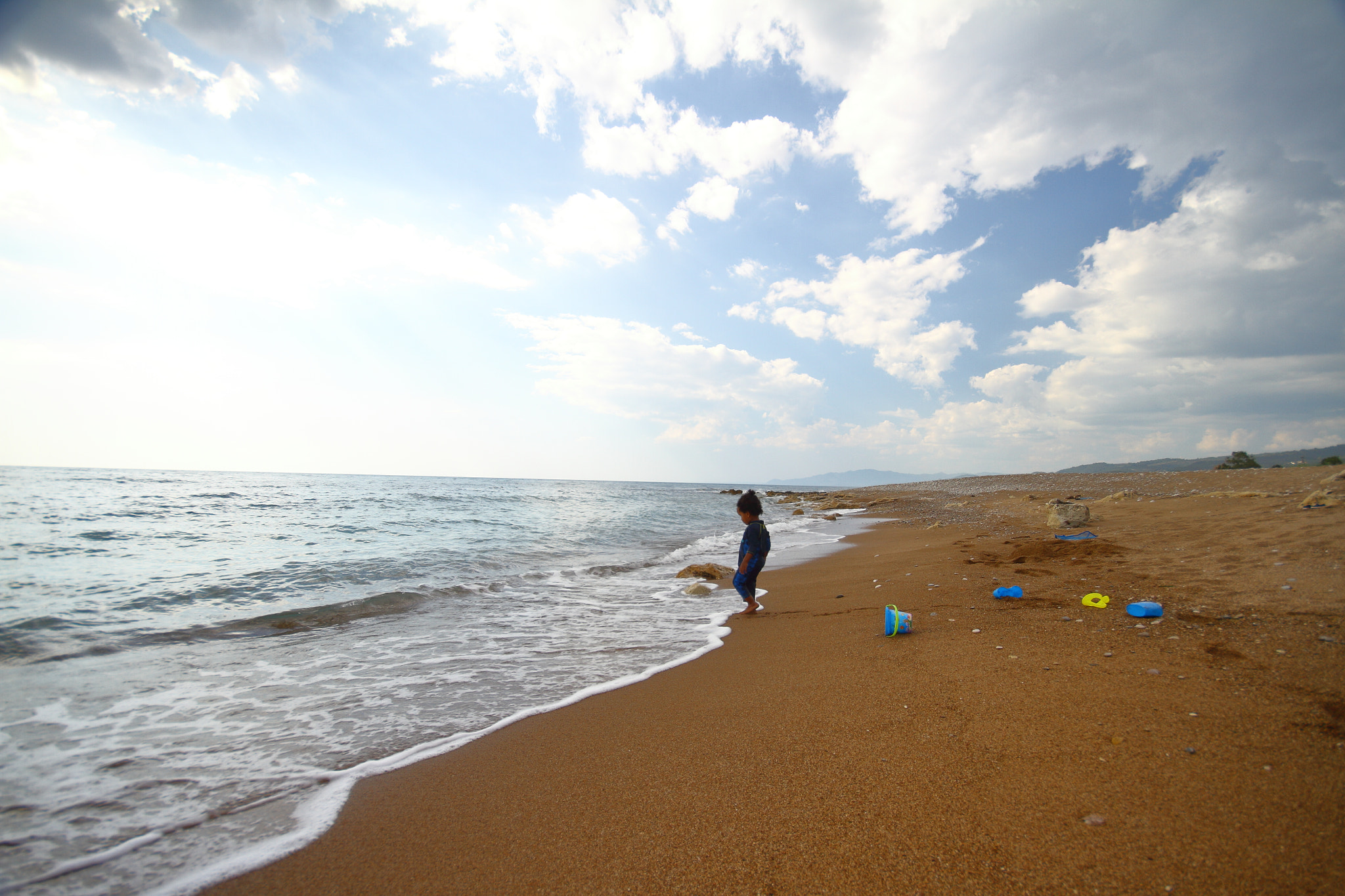 Sigma 10-20mm F4-5.6 EX DC HSM sample photo. Misha on good water photography