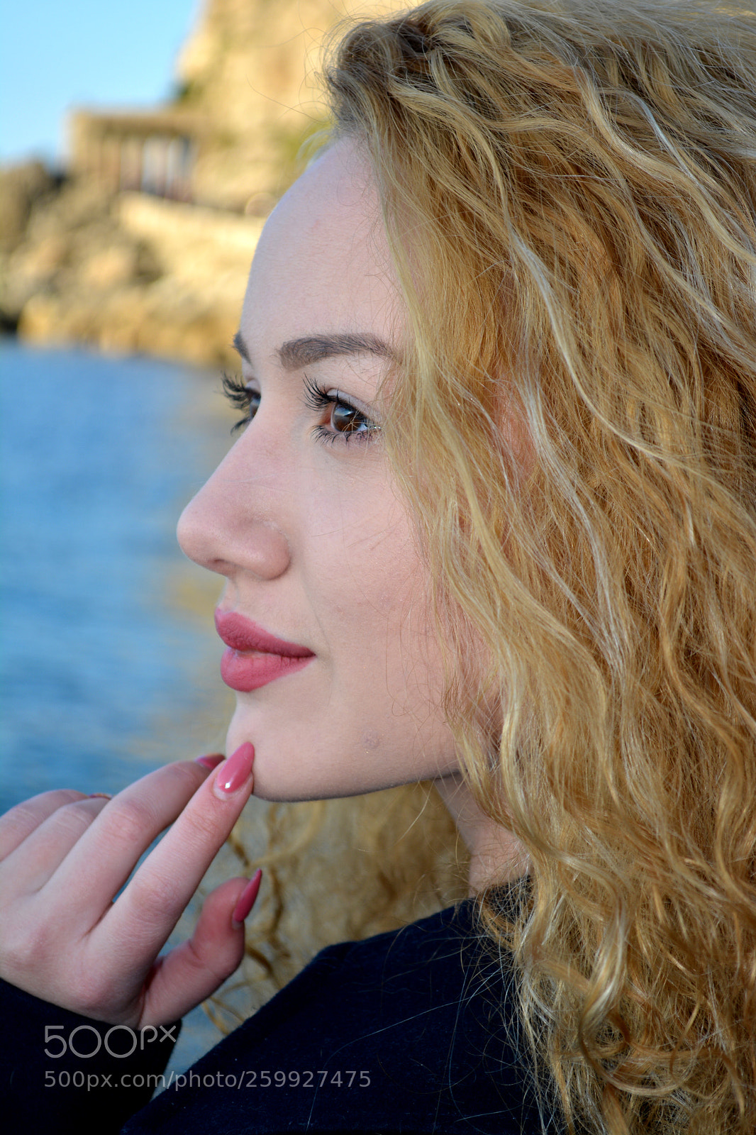 Nikon D5200 sample photo. The look photography