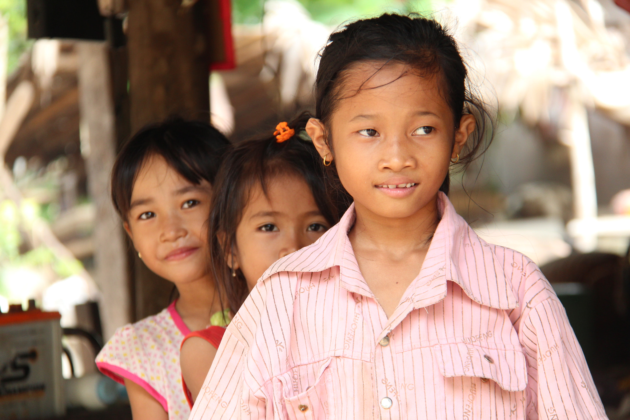 Canon EF-S 18-200mm F3.5-5.6 IS sample photo. Village girls in kampot province, cambodia photography