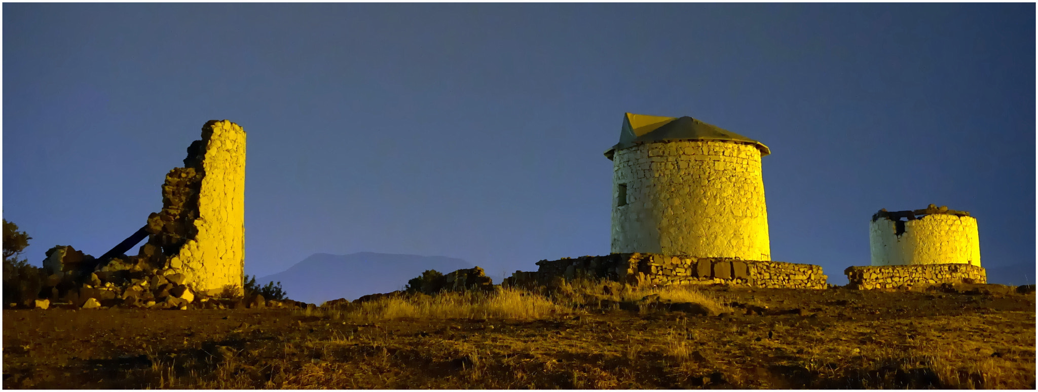 Sony Alpha a5000 (ILCE 5000) + Sony E 18-50mm F4-5.6 sample photo. Bodrum gÜmbet yel deĞİrmenlerİ photography