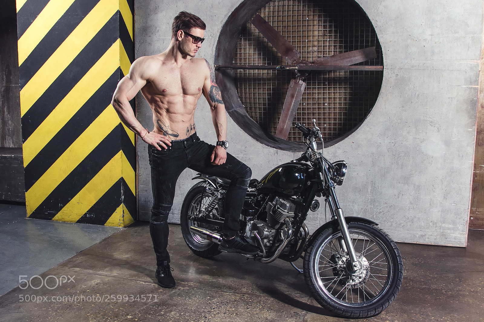 Canon EOS 7D Mark II sample photo. The terminator photography
