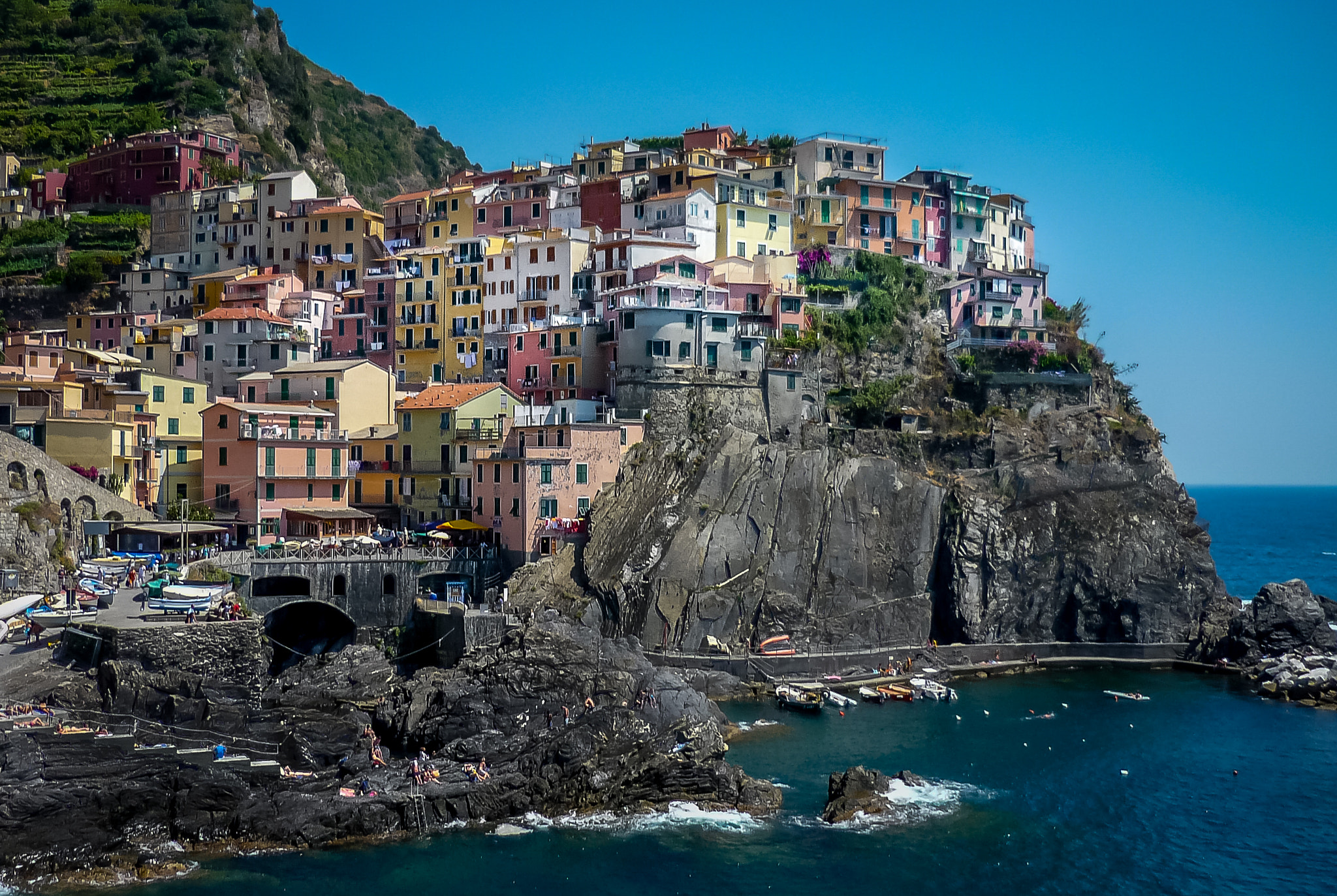 Panasonic Lumix DMC-FS3 sample photo. Manarola photography