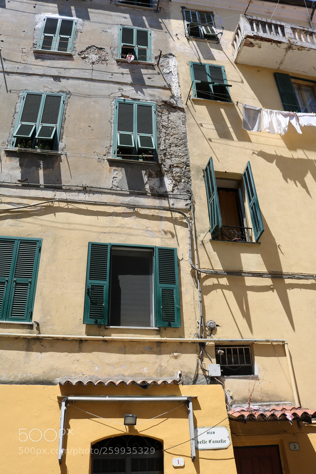 Canon EOS 750D (EOS Rebel T6i / EOS Kiss X8i) sample photo. Ventimiglia im vico delle photography