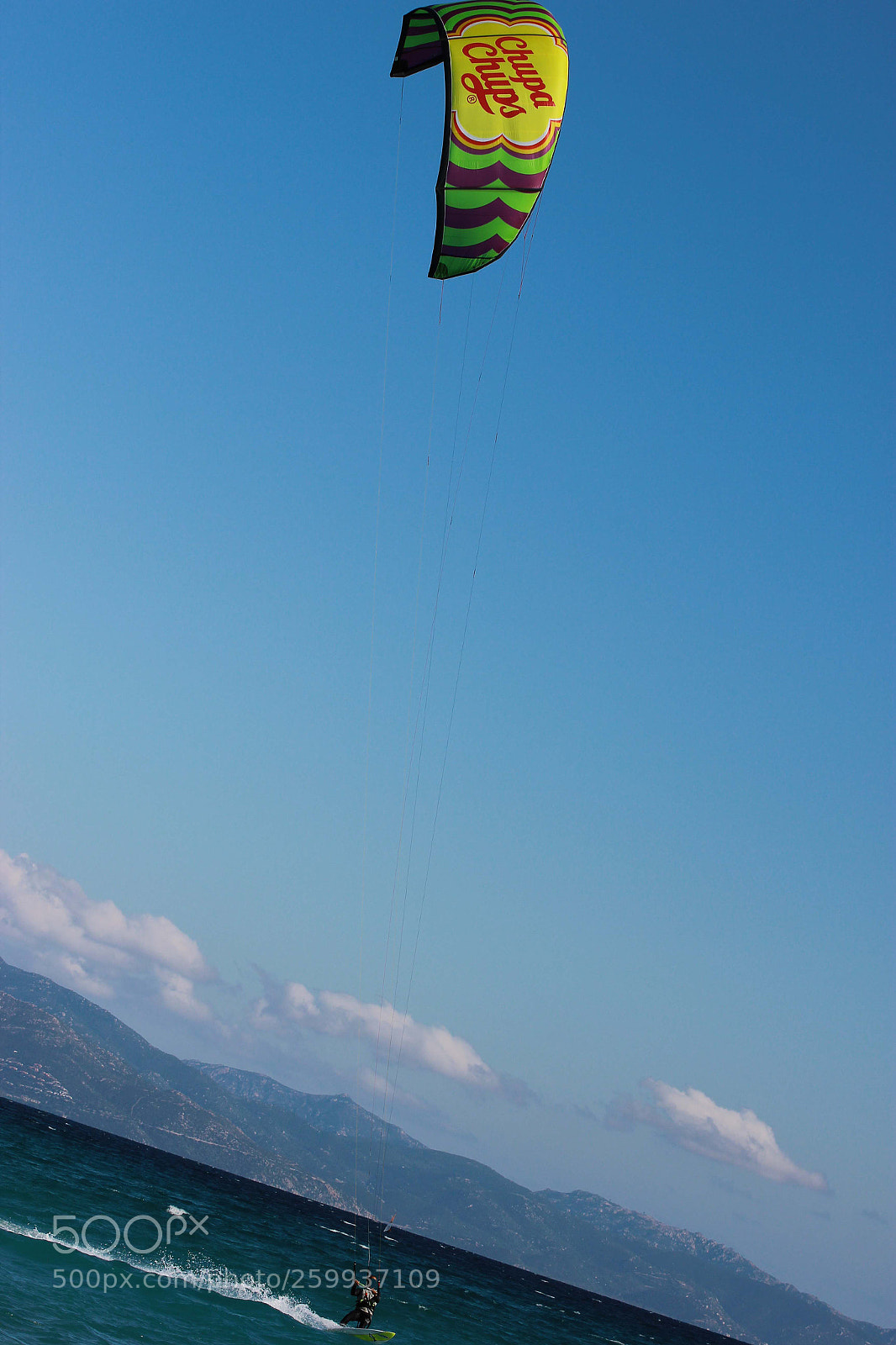 Canon EOS 550D (EOS Rebel T2i / EOS Kiss X4) sample photo. Kite photography