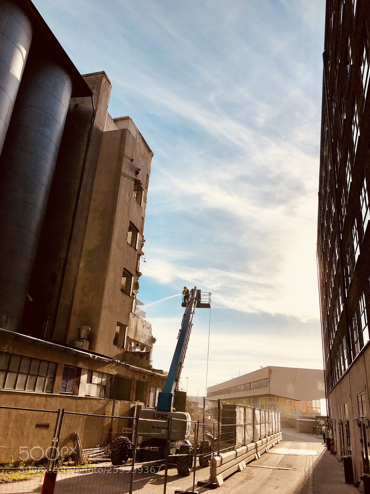 Apple iPhone 8 sample photo. Urban photography