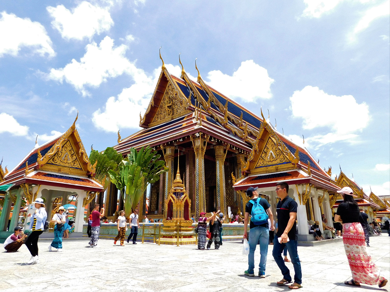 Nikon Coolpix L840 sample photo. Wat phra kaew photography