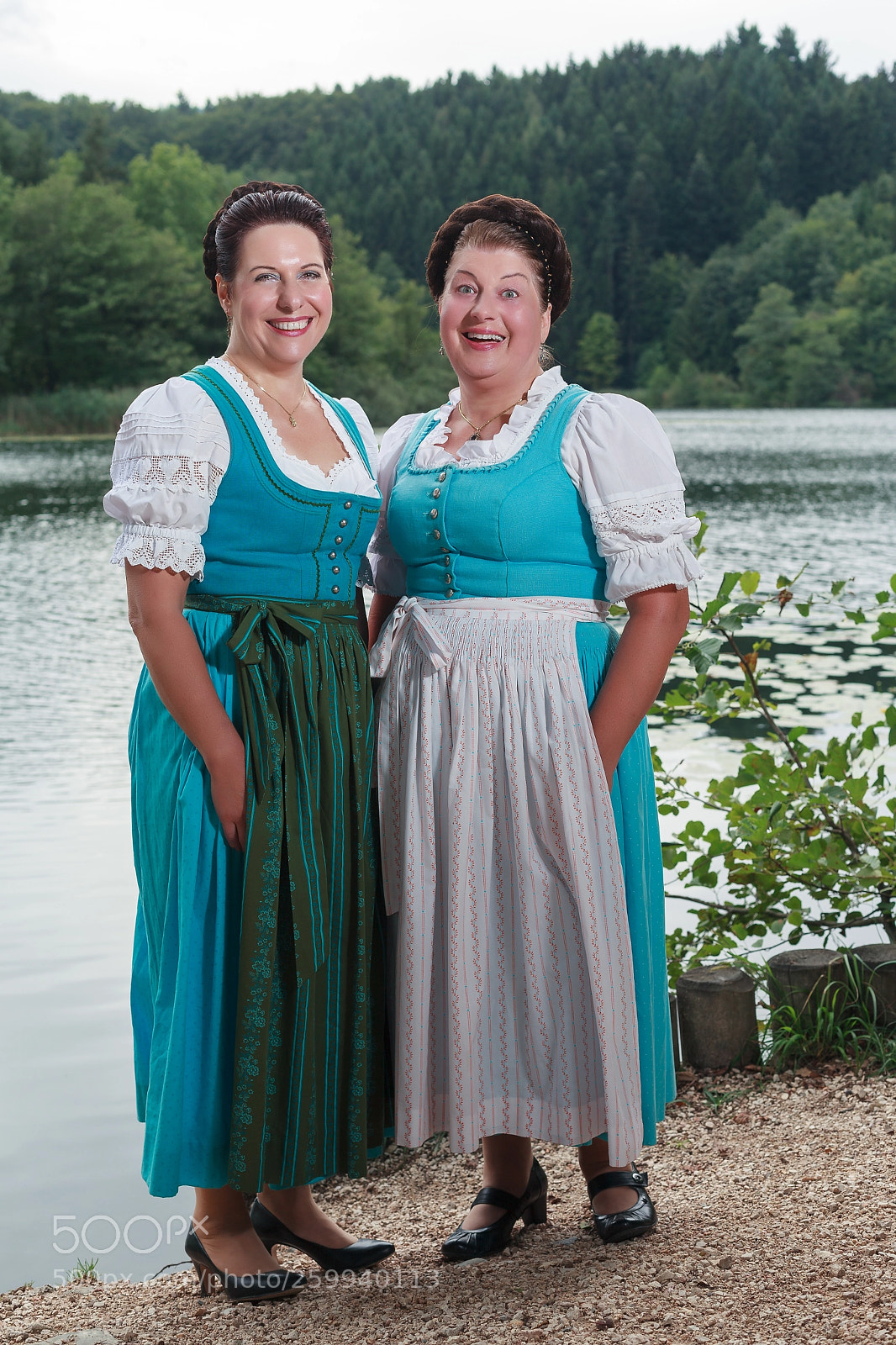 Canon EOS 5D Mark II sample photo. Two happy laughing women photography