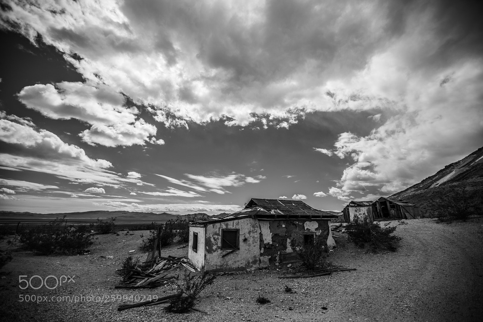 Canon EOS 5D Mark IV sample photo. Rhyolite ghost town photography