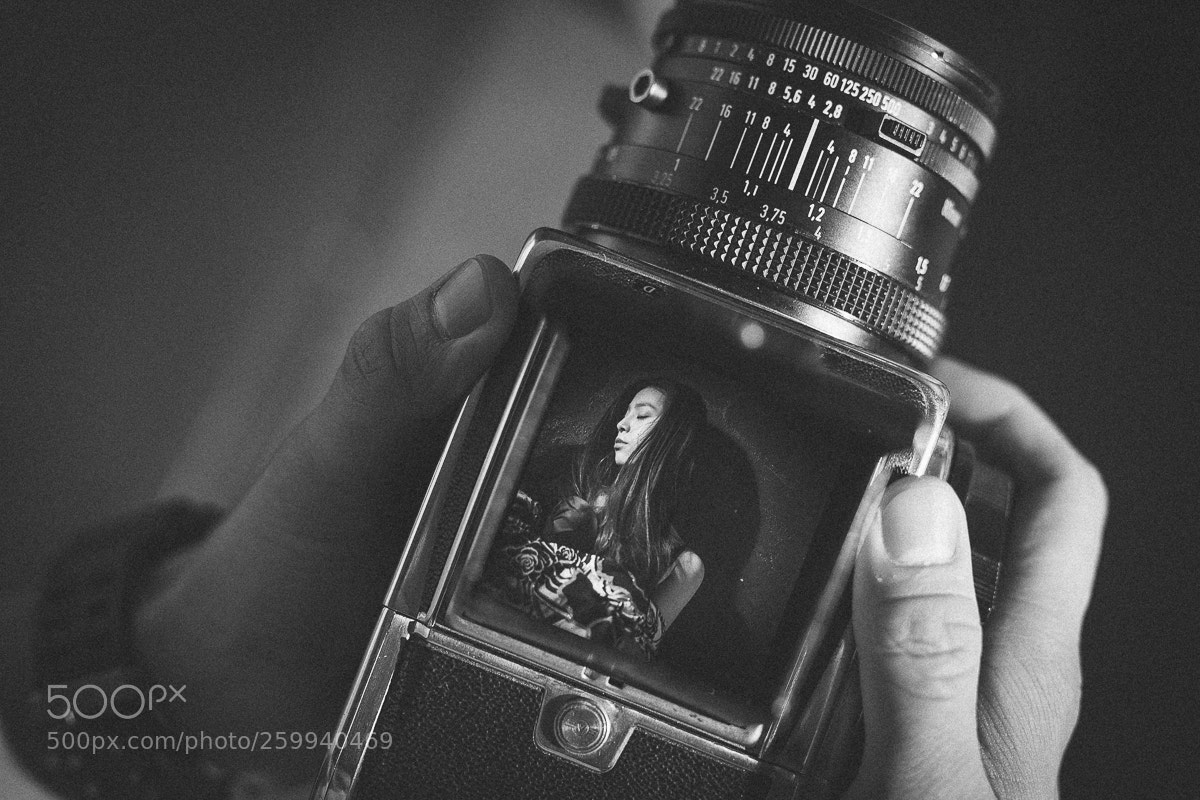 Sony a7 III sample photo. Black and white kimono photography