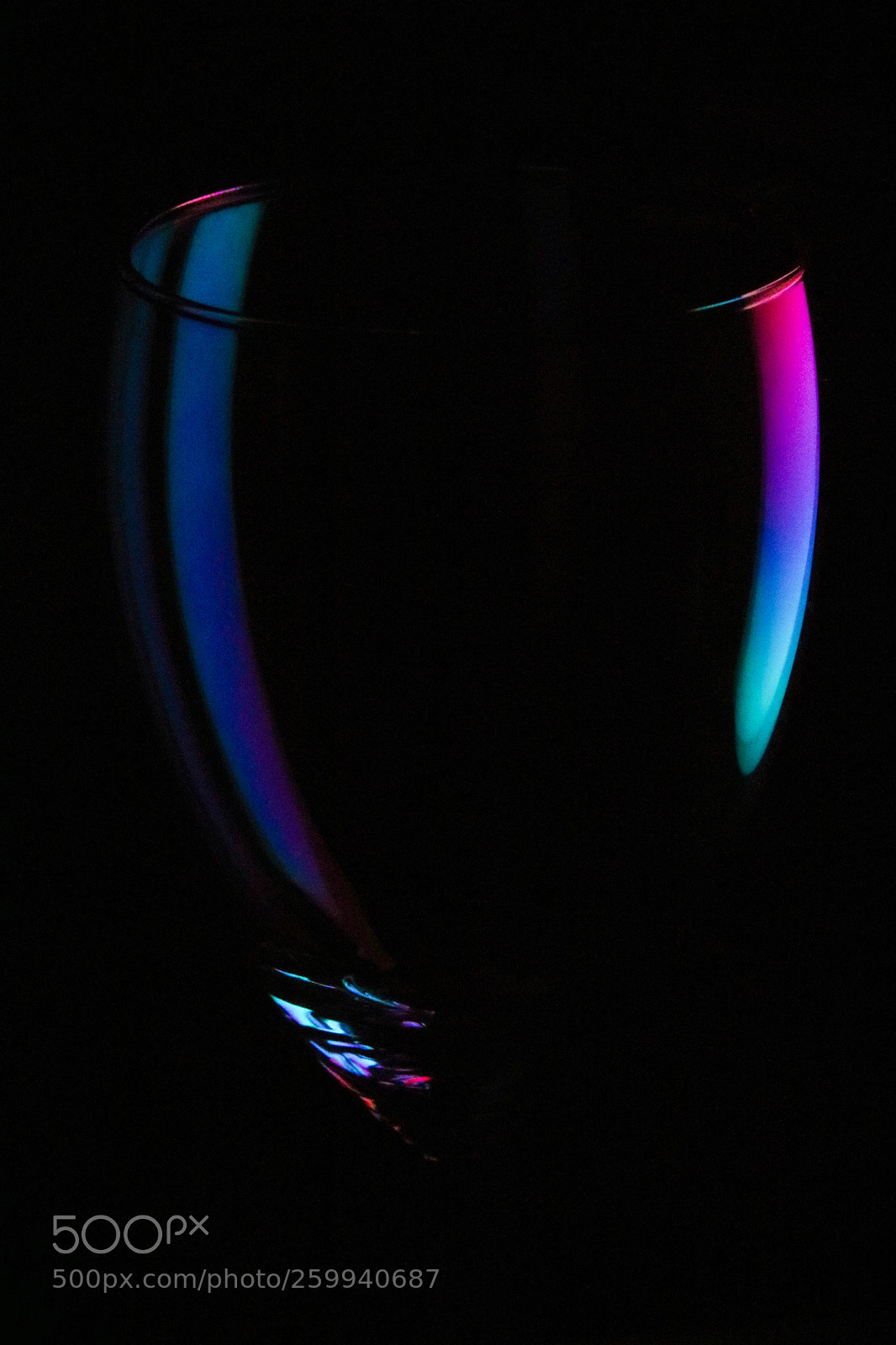 Canon EOS 750D (EOS Rebel T6i / EOS Kiss X8i) sample photo. Empty wine glass photography