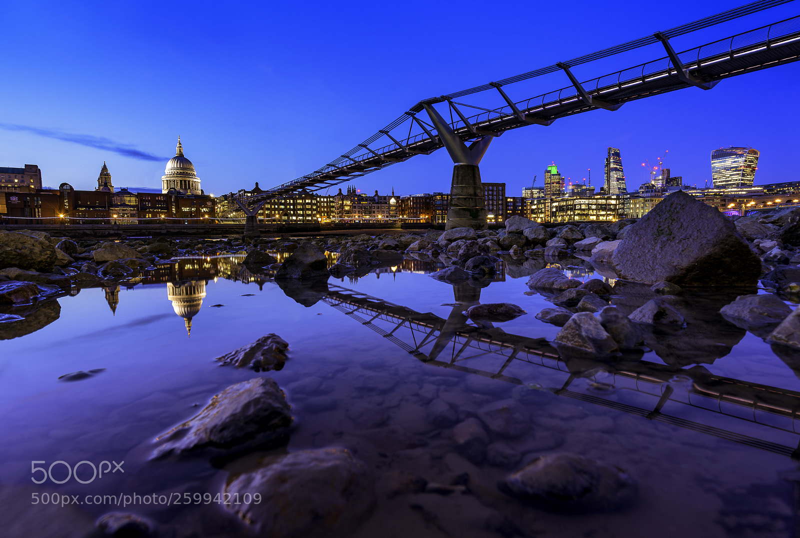 Sony a7R II sample photo. A city reflected photography