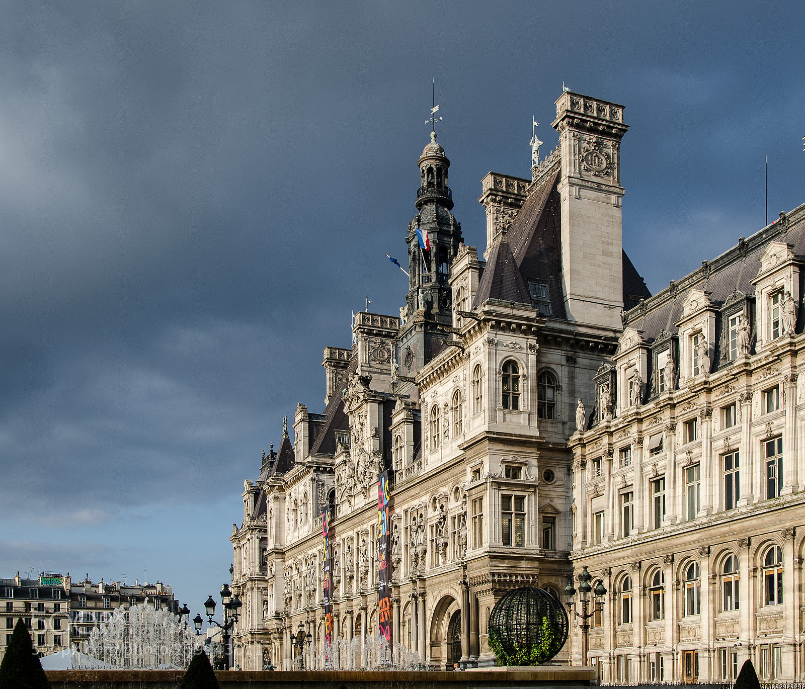 Nikon D7000 sample photo. Paris hotel de ville photography