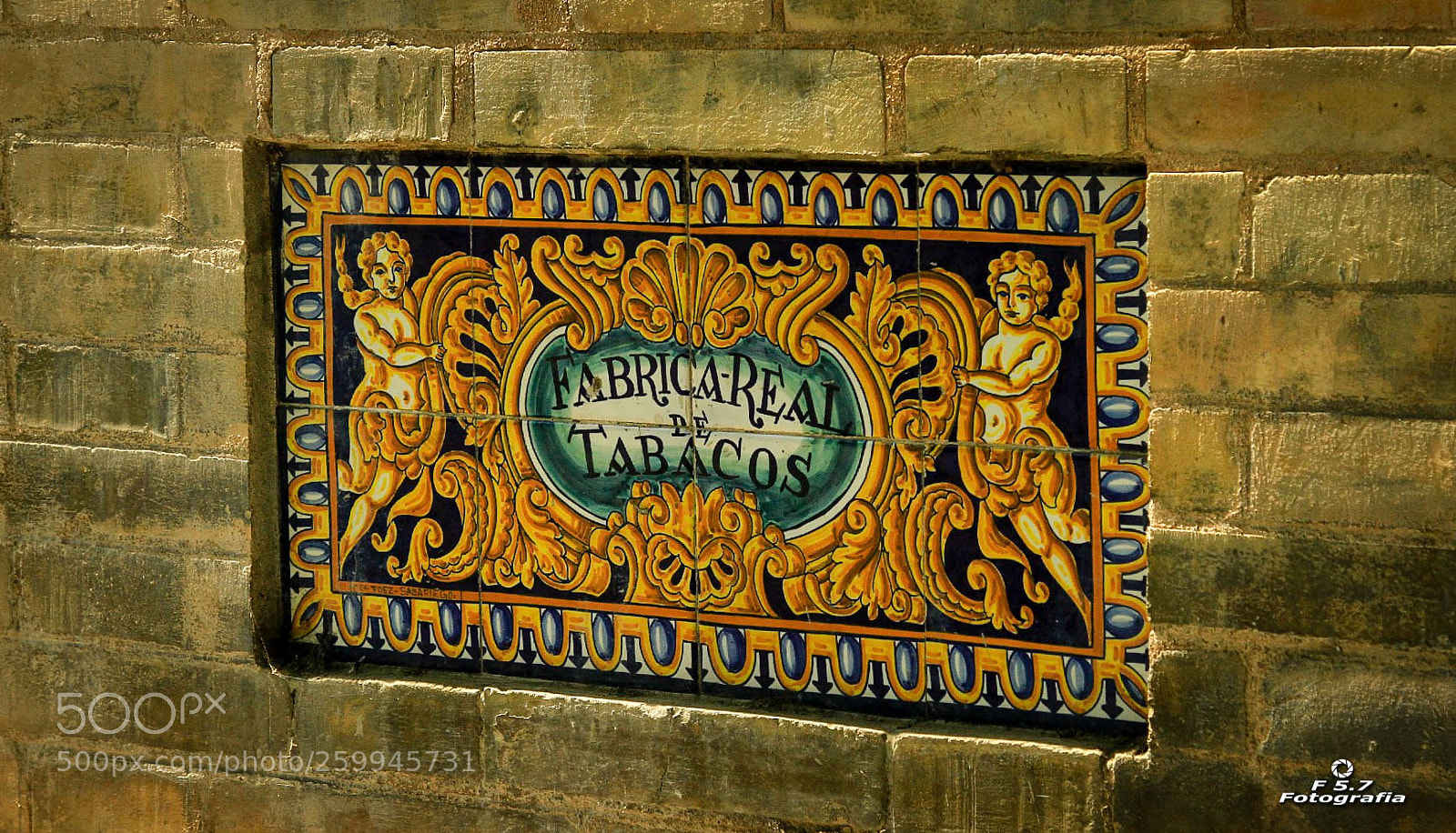 Canon EOS 7D sample photo. Fabrica real de tabacos photography