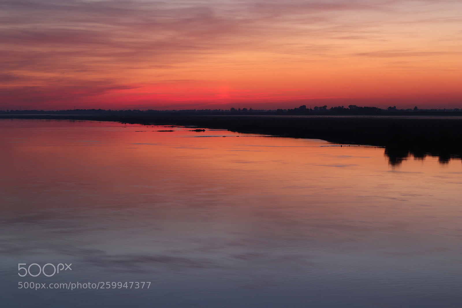 Canon EOS 77D (EOS 9000D / EOS 770D) + Canon EF 50mm F1.8 STM sample photo. Bloody river photography