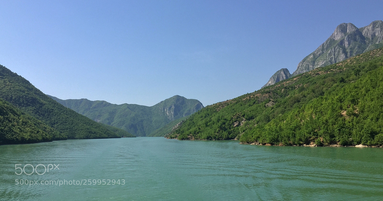 Apple iPhone 6 sample photo. River cruise photography