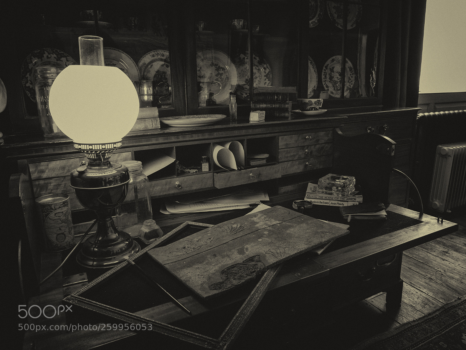 Panasonic Lumix DMC-GH3 sample photo. Electric gaslight. photography