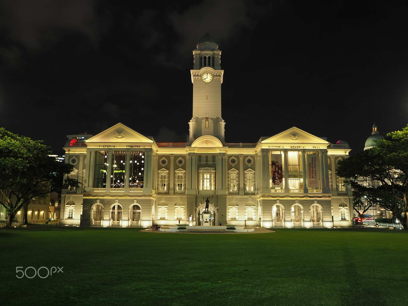 Olympus OM-D E-M10 III sample photo. Victoria convert hall singapore photography