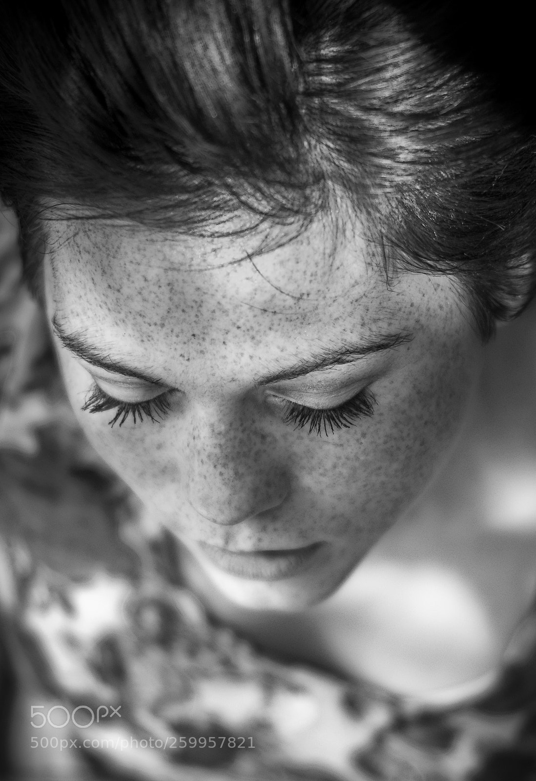 Sony a7R sample photo. Freckles, light and shadow photography