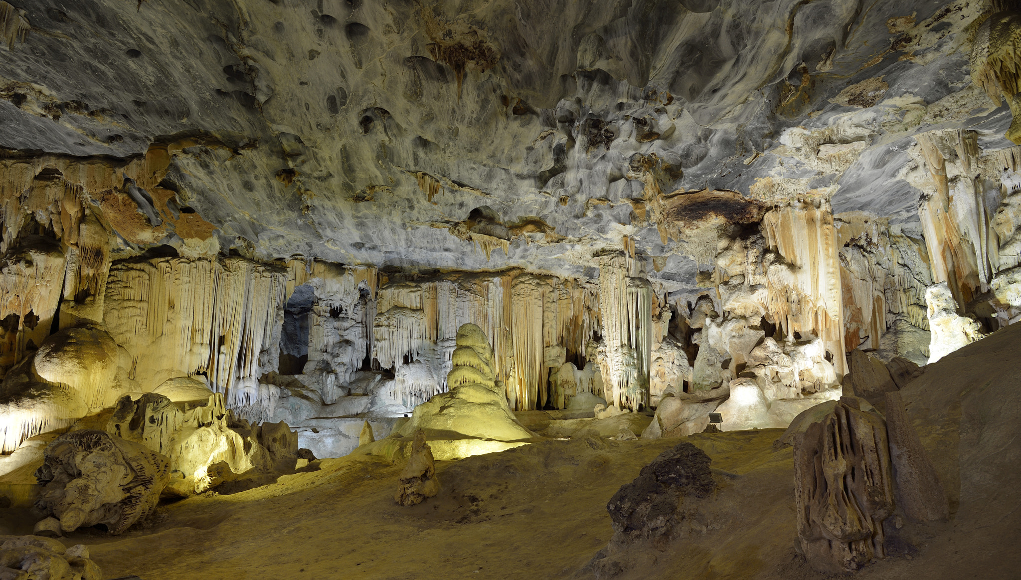 Nikon D800 + Nikon AF-S Nikkor 20mm F1.8G ED sample photo. Cango caves photography