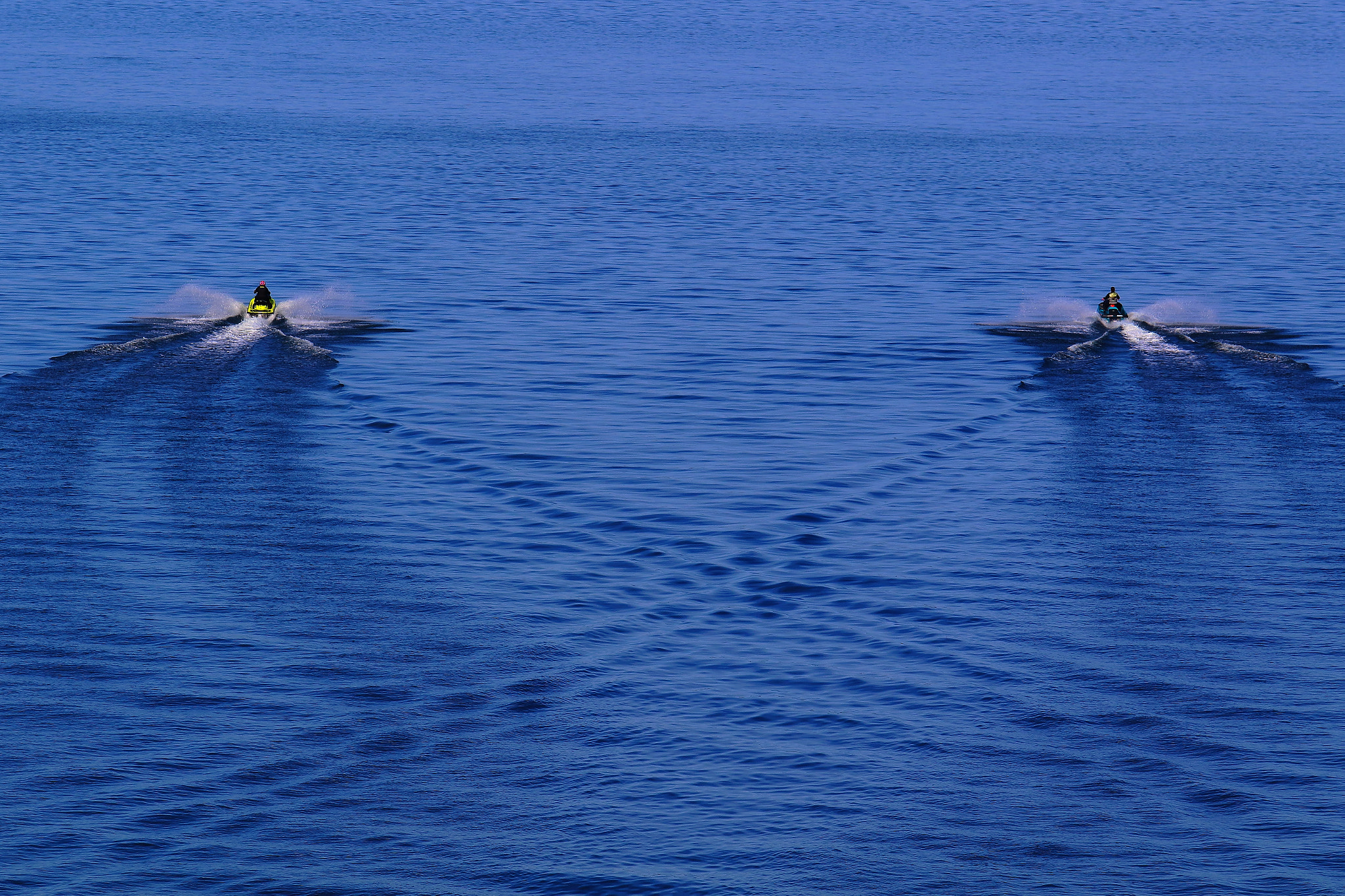 Canon EF 70-200mm F2.8L USM sample photo. Crossing in blue sea photography