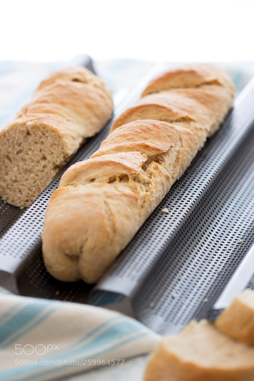 Canon EOS 600D (Rebel EOS T3i / EOS Kiss X5) sample photo. Wheat rye baguette photography