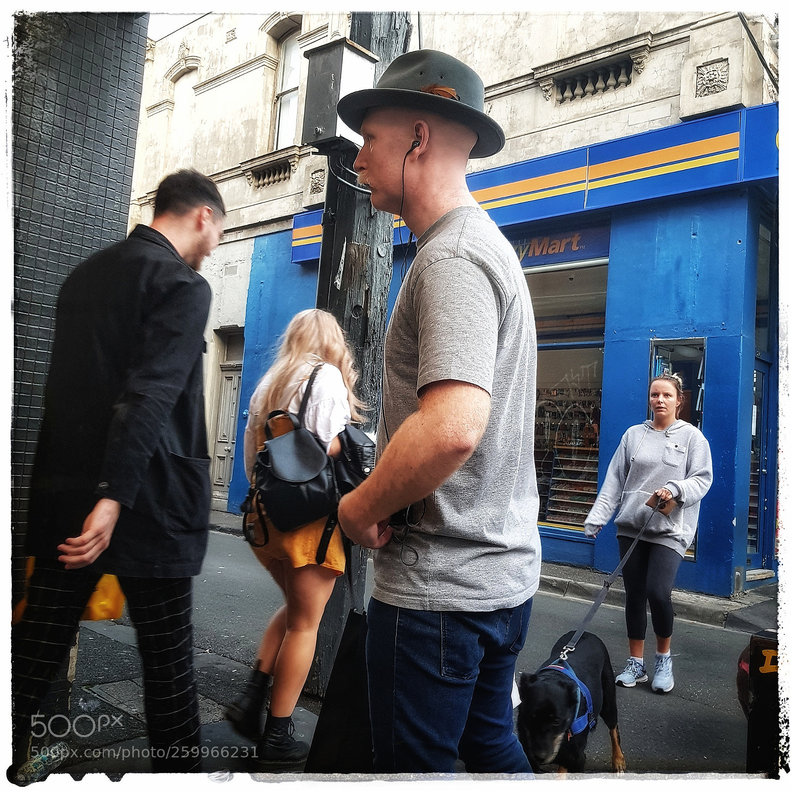 Samsung Galaxy S8 sample photo. Street moment photography