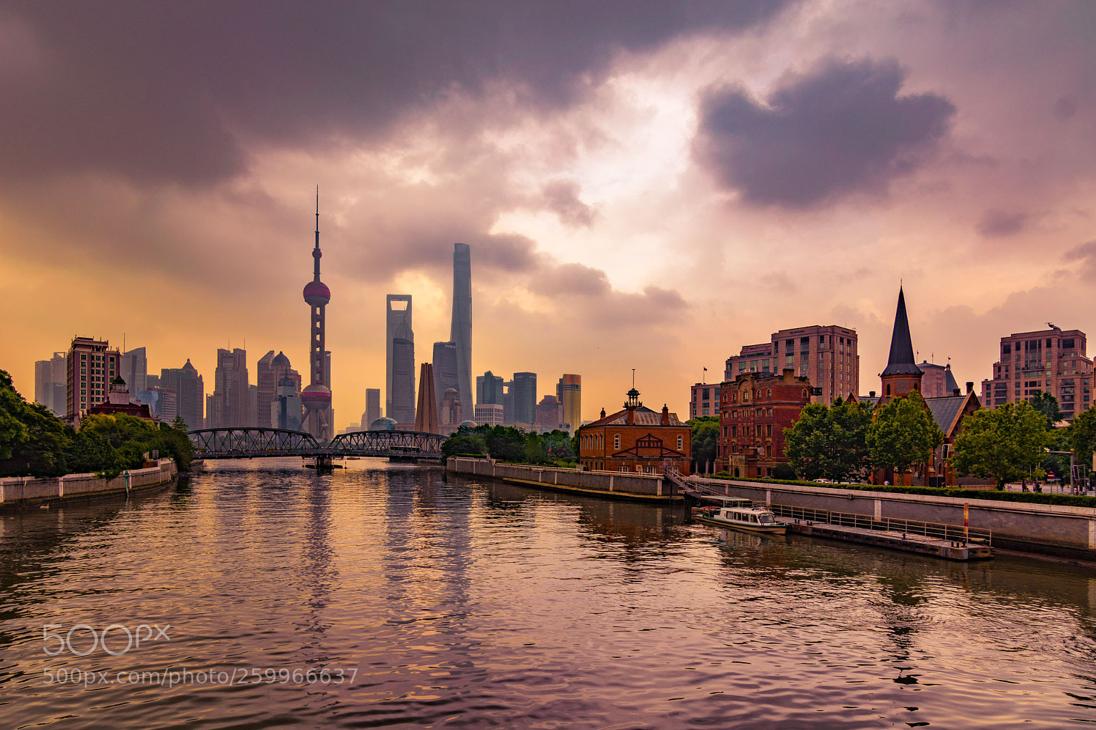 Nikon D5200 sample photo. Sunset of suzhou river photography
