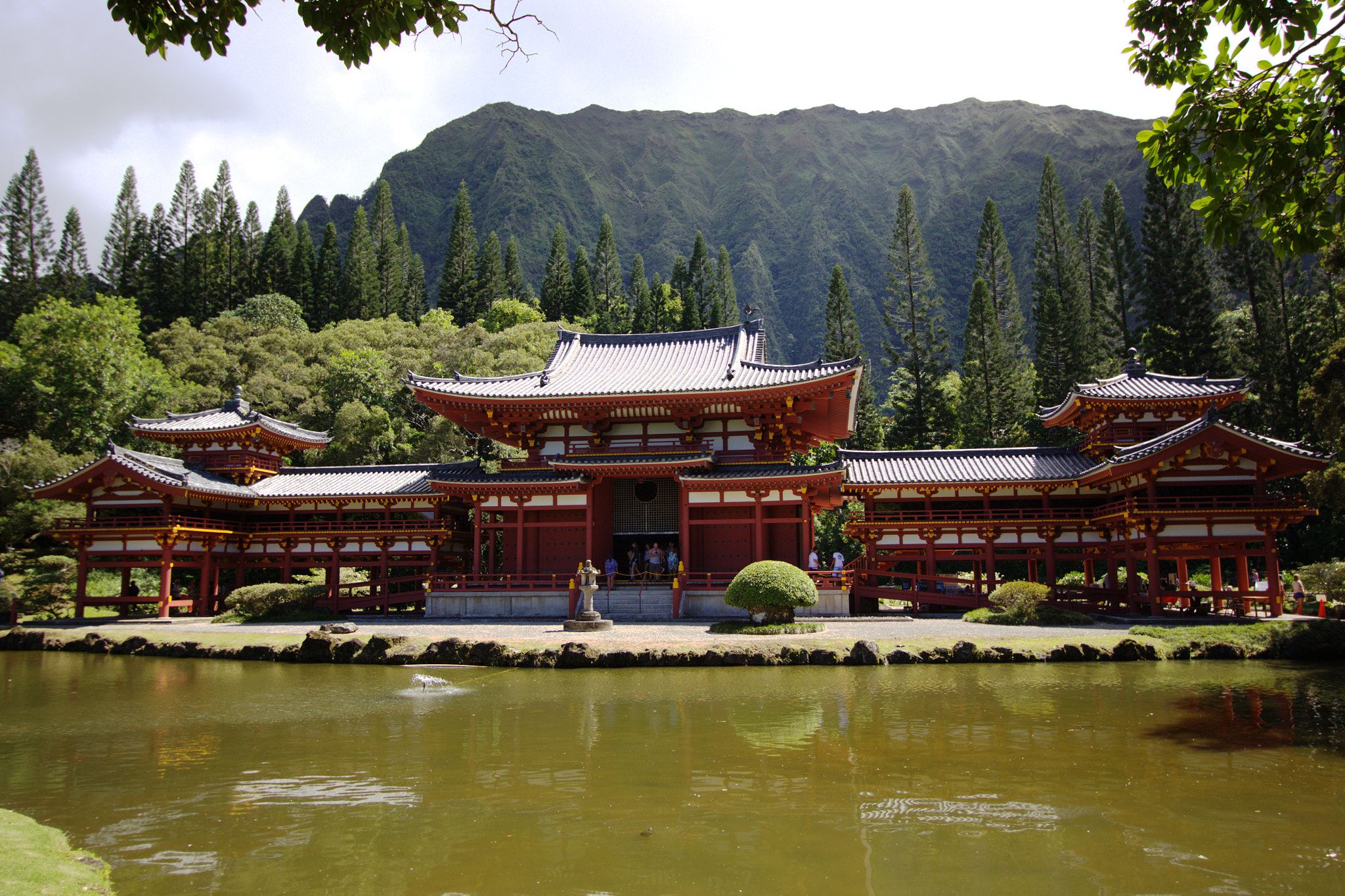 Canon EF-S 10-22mm F3.5-4.5 USM sample photo. Byodo-in temple, oahu hawai photography