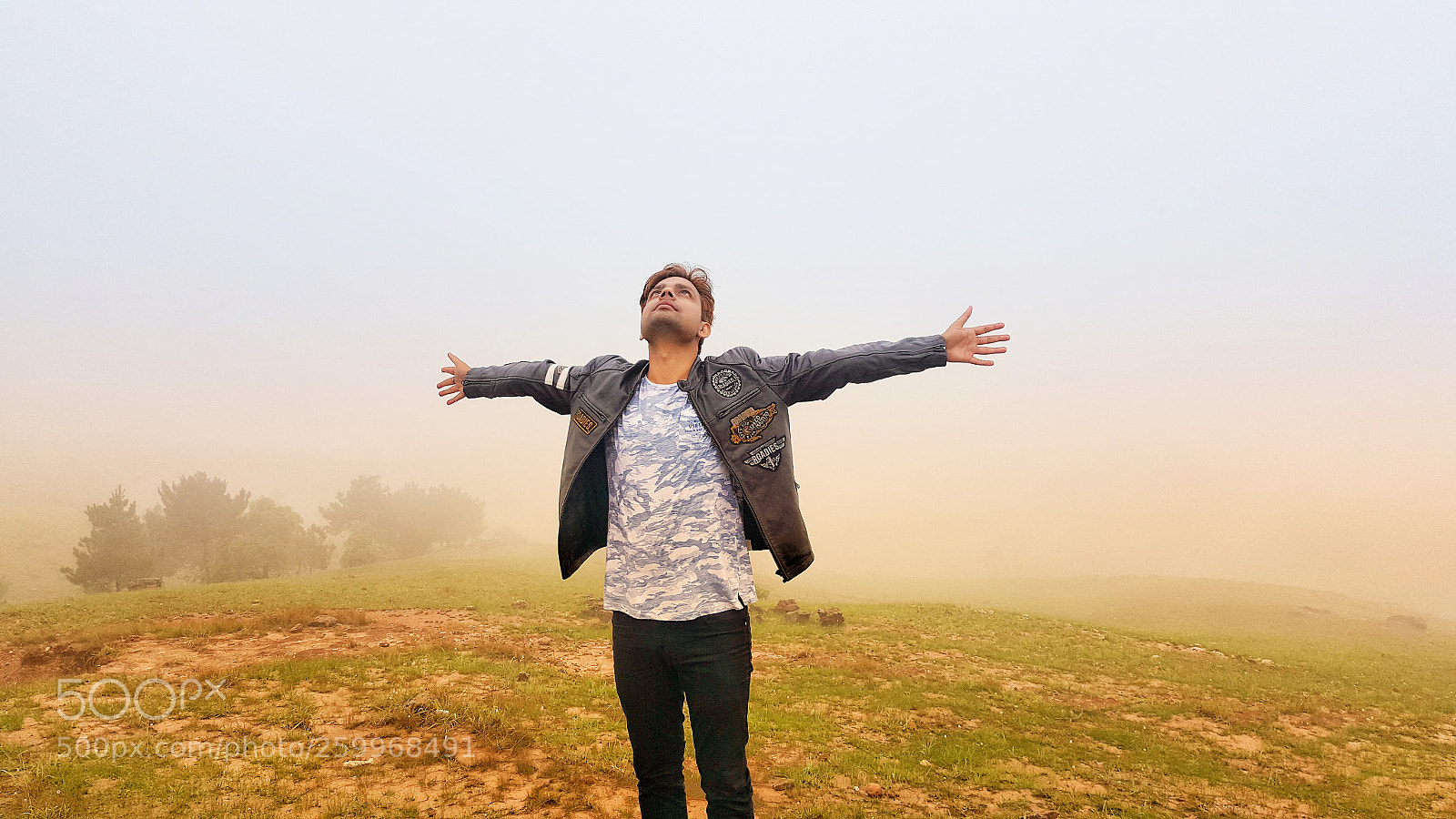 Samsung Galaxy Note5 sample photo. Lost in cloud photography