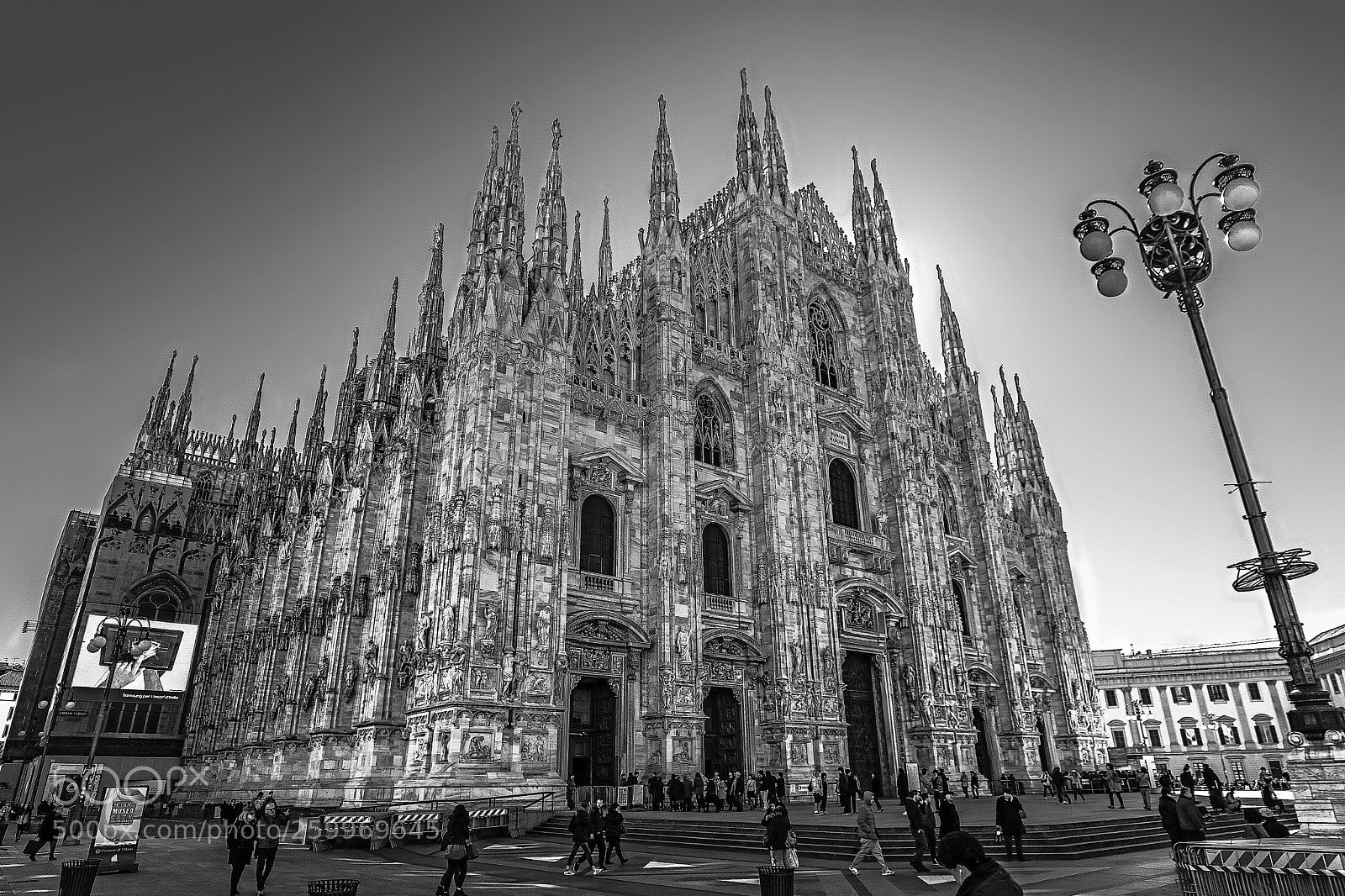 Canon EOS 750D (EOS Rebel T6i / EOS Kiss X8i) sample photo. Duomo di milano photography